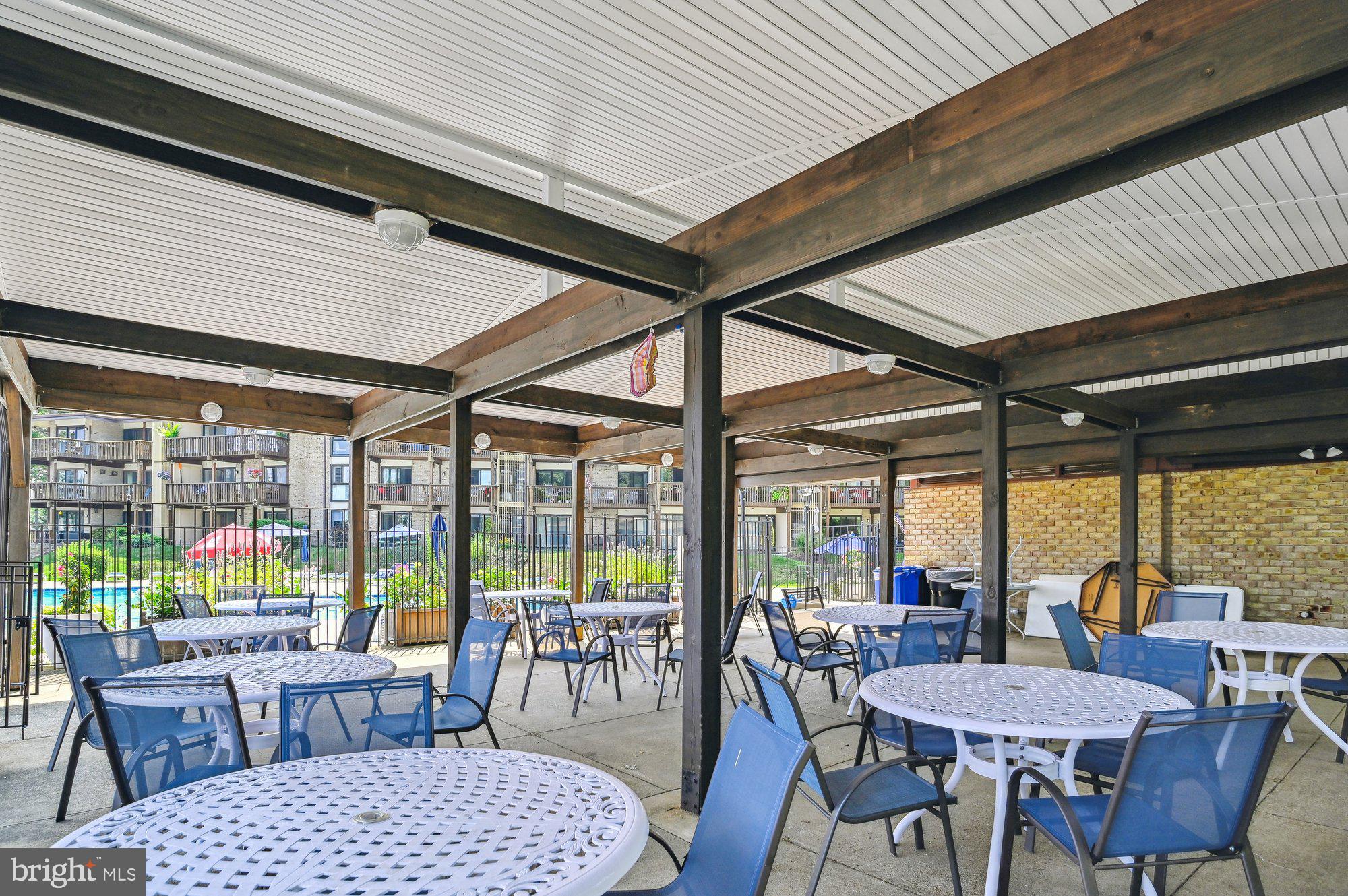 SEVERN HOUSE - Residential