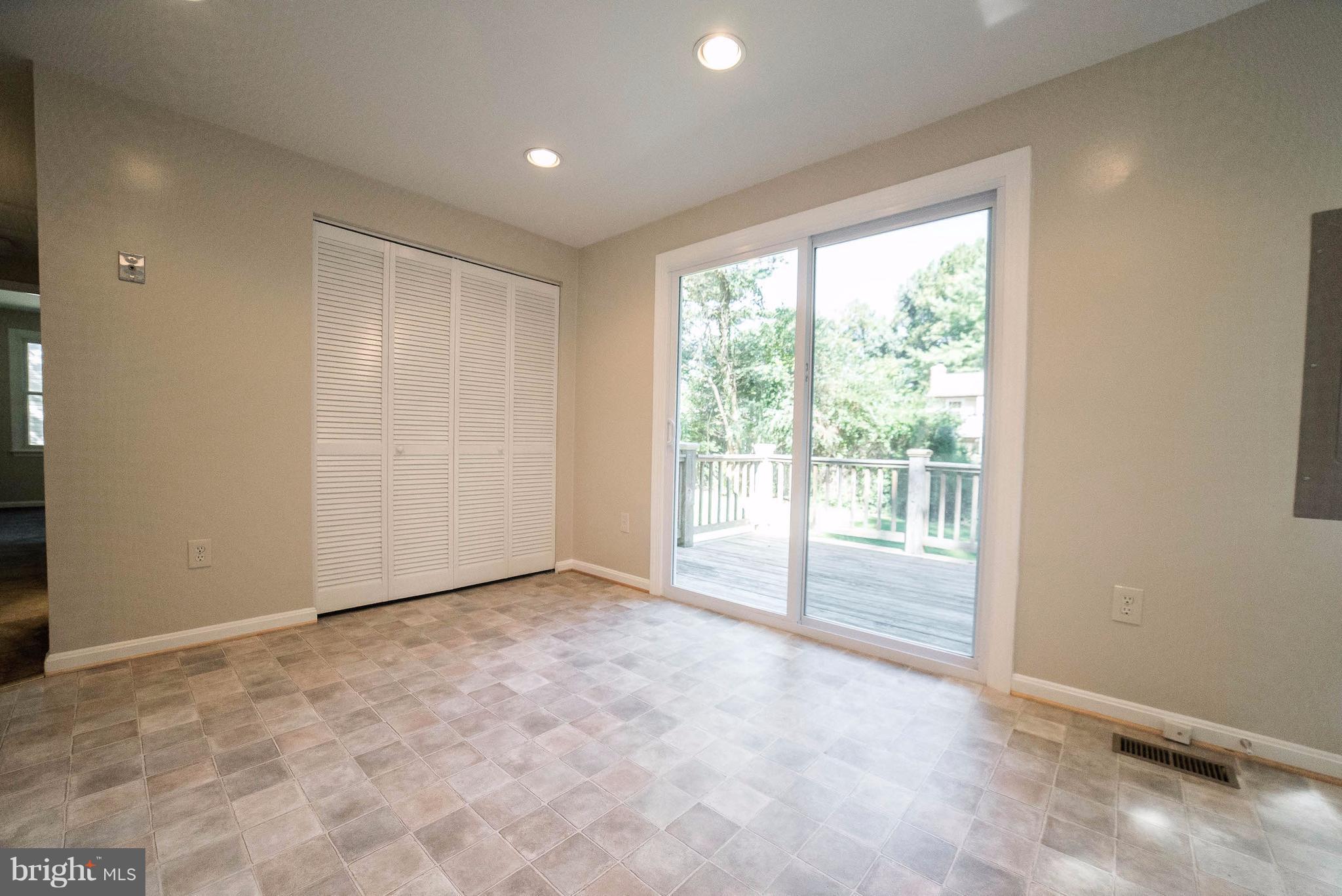 NORTH CHESAPEAKE BEACH - Residential