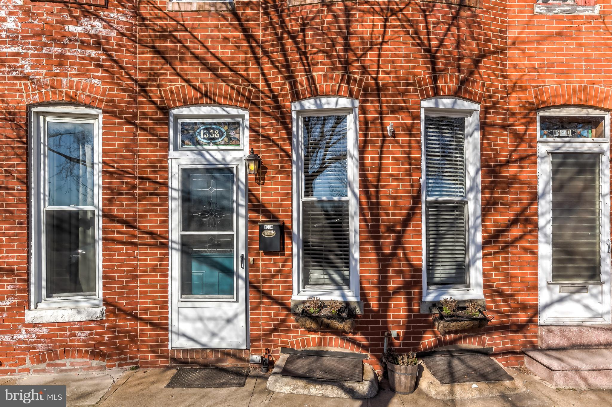 LOCUST POINT - Residential