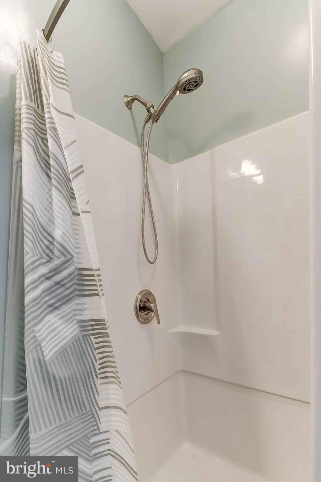 LOCUST POINT - Residential