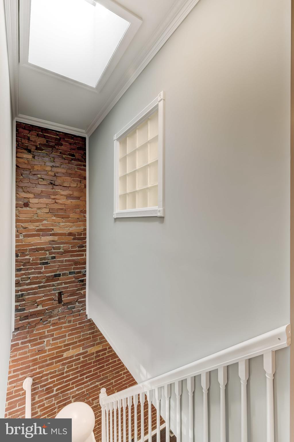 LOCUST POINT - Residential