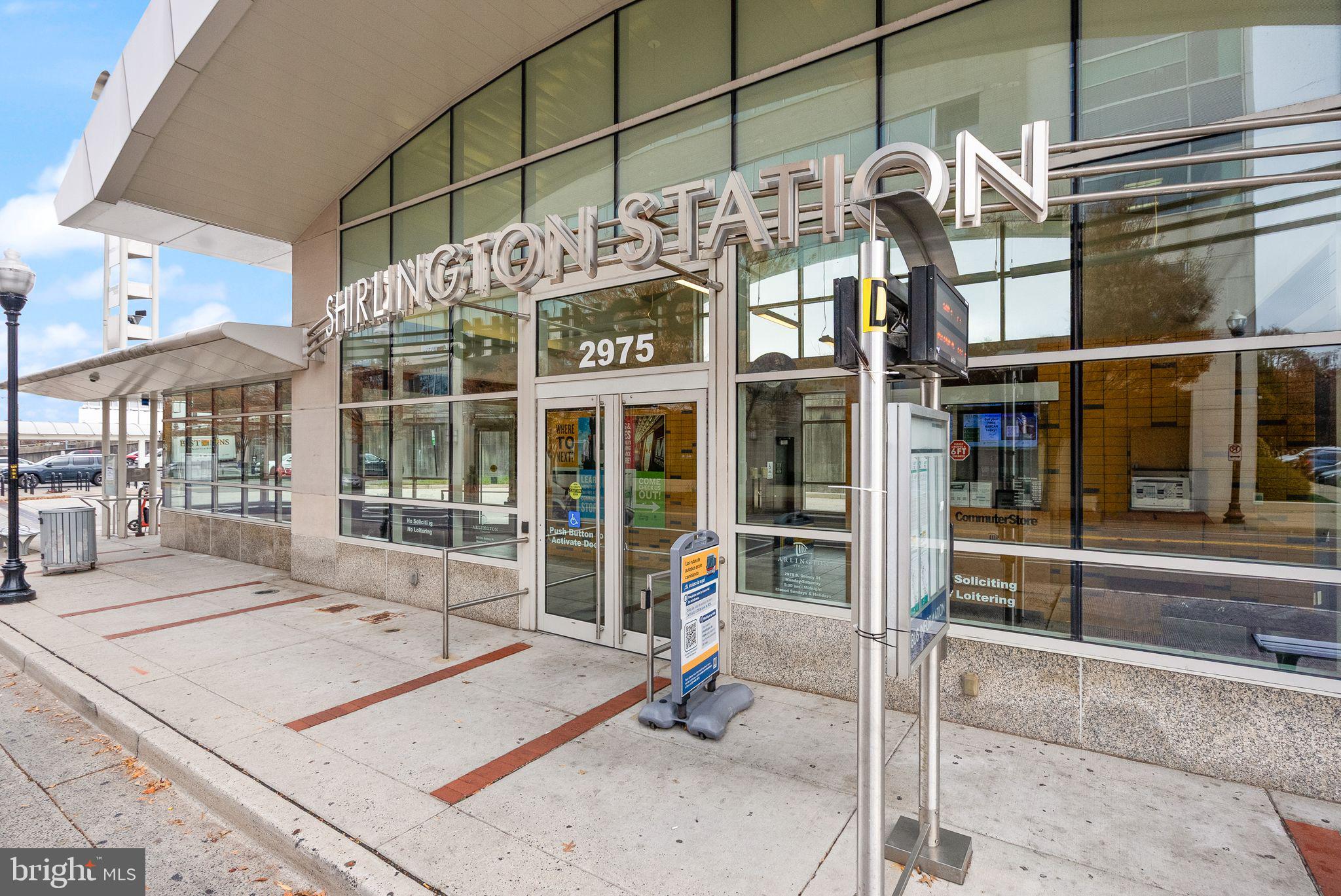 SHIRLINGTON VILLAGE - Residential