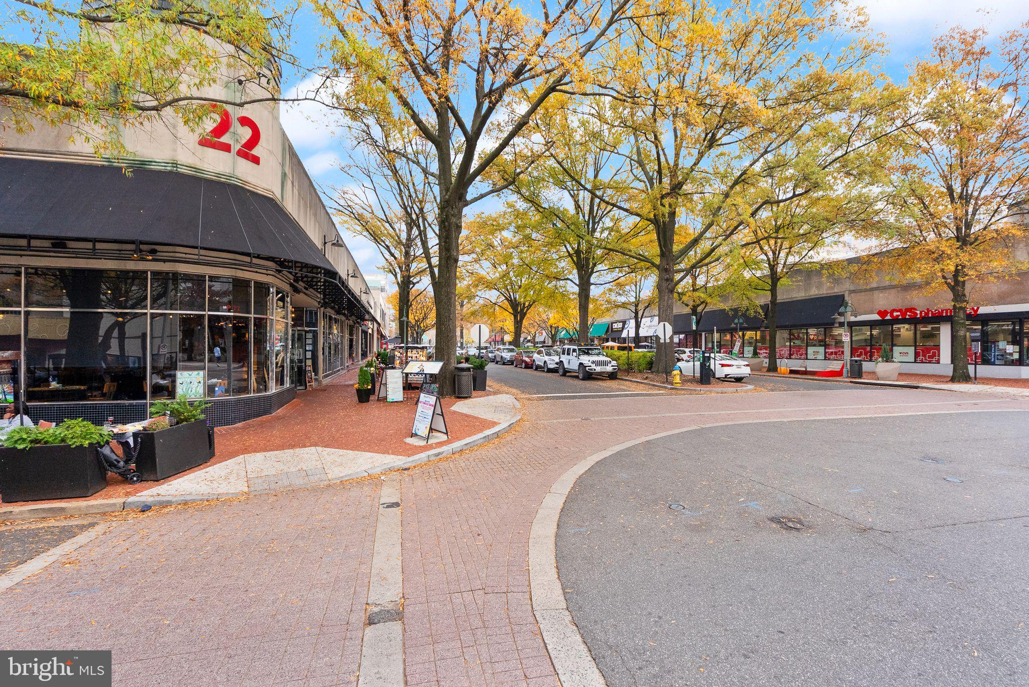 SHIRLINGTON VILLAGE - Residential