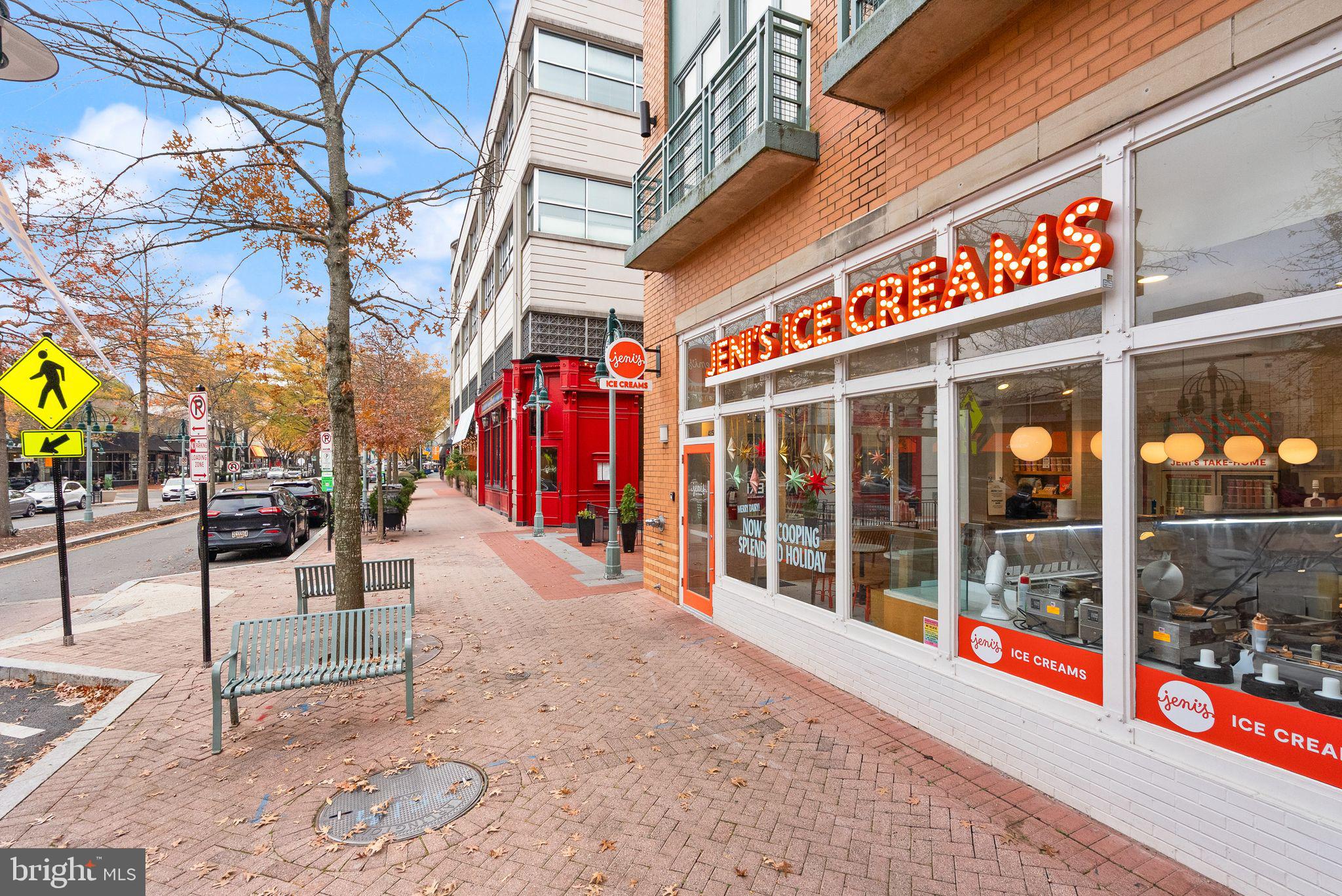 SHIRLINGTON VILLAGE - Residential