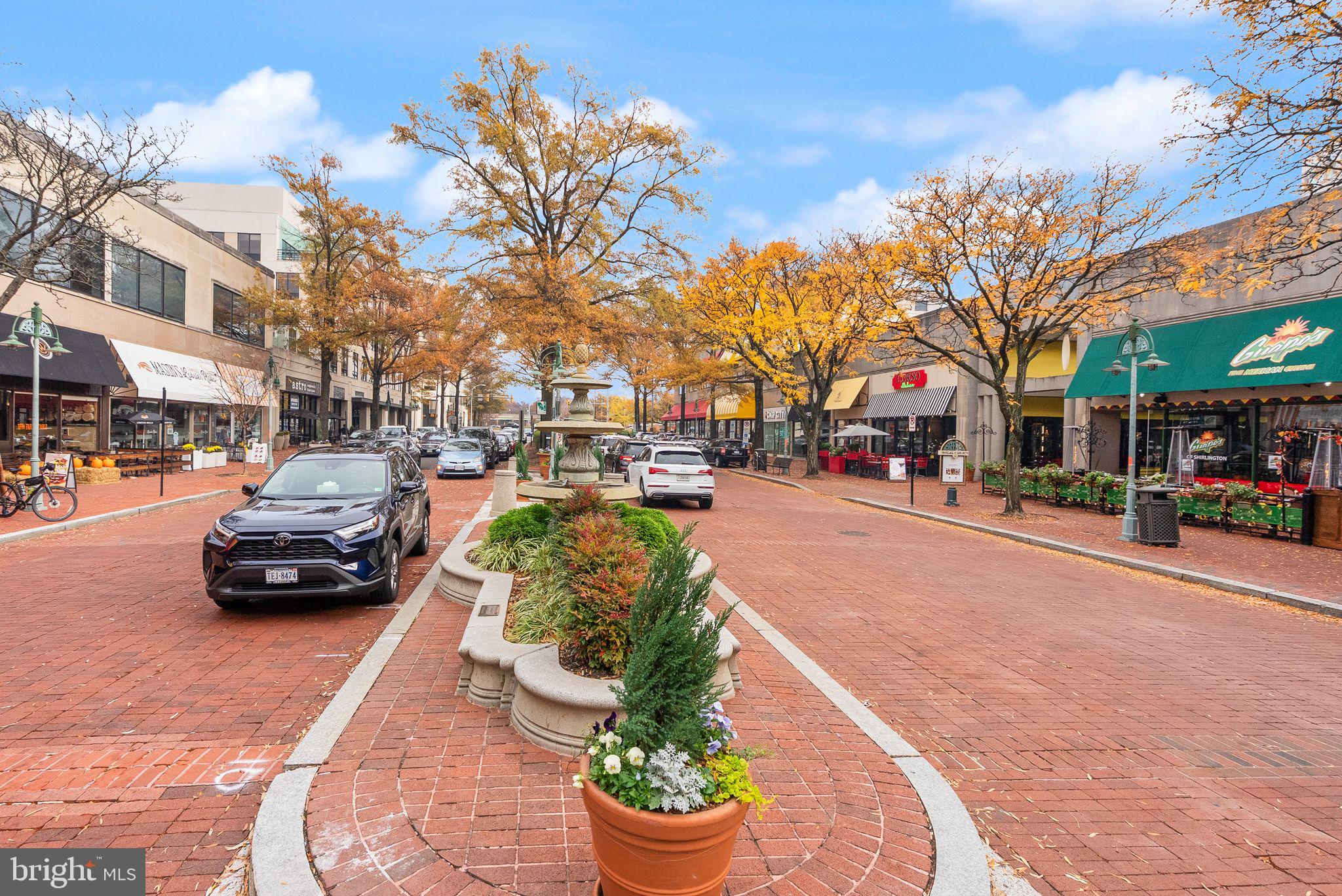 SHIRLINGTON VILLAGE - Residential