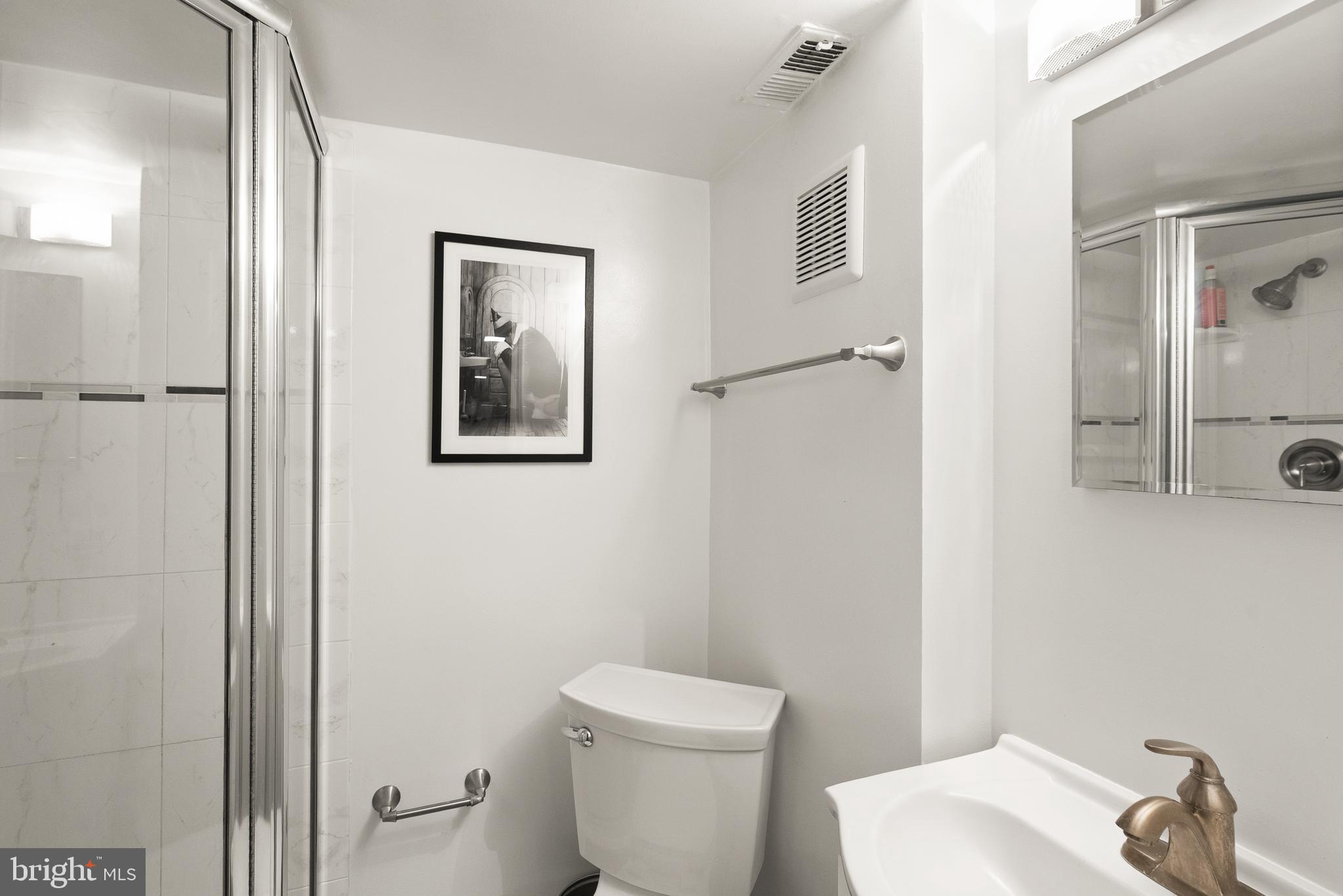 SHIRLINGTON VILLAGE - Residential