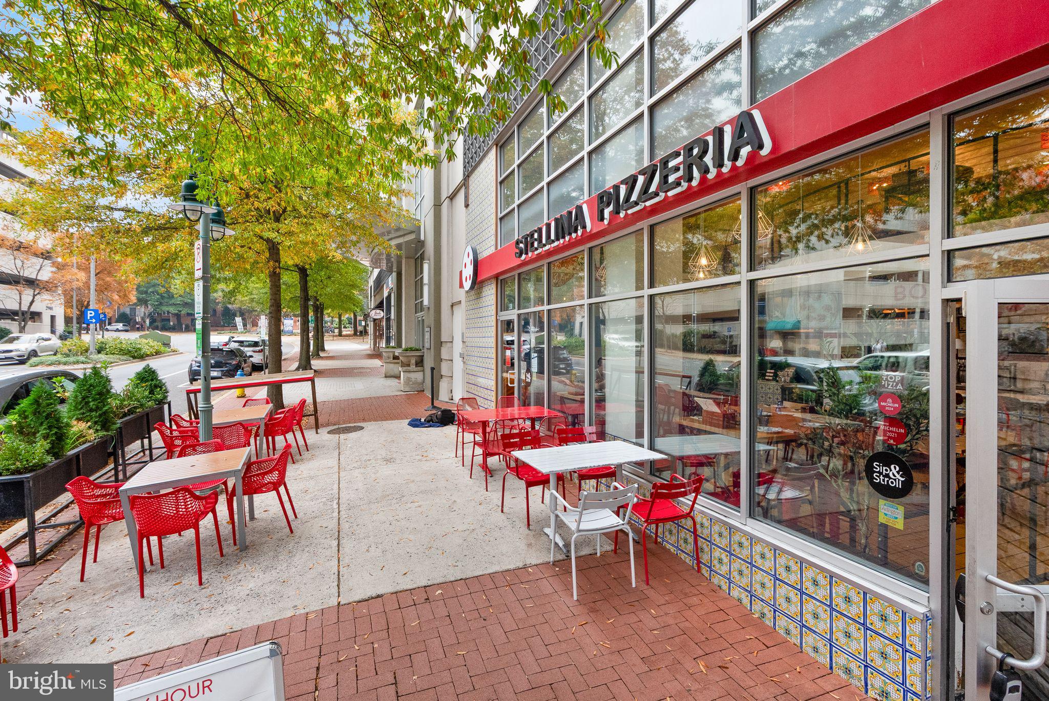 SHIRLINGTON VILLAGE - Residential