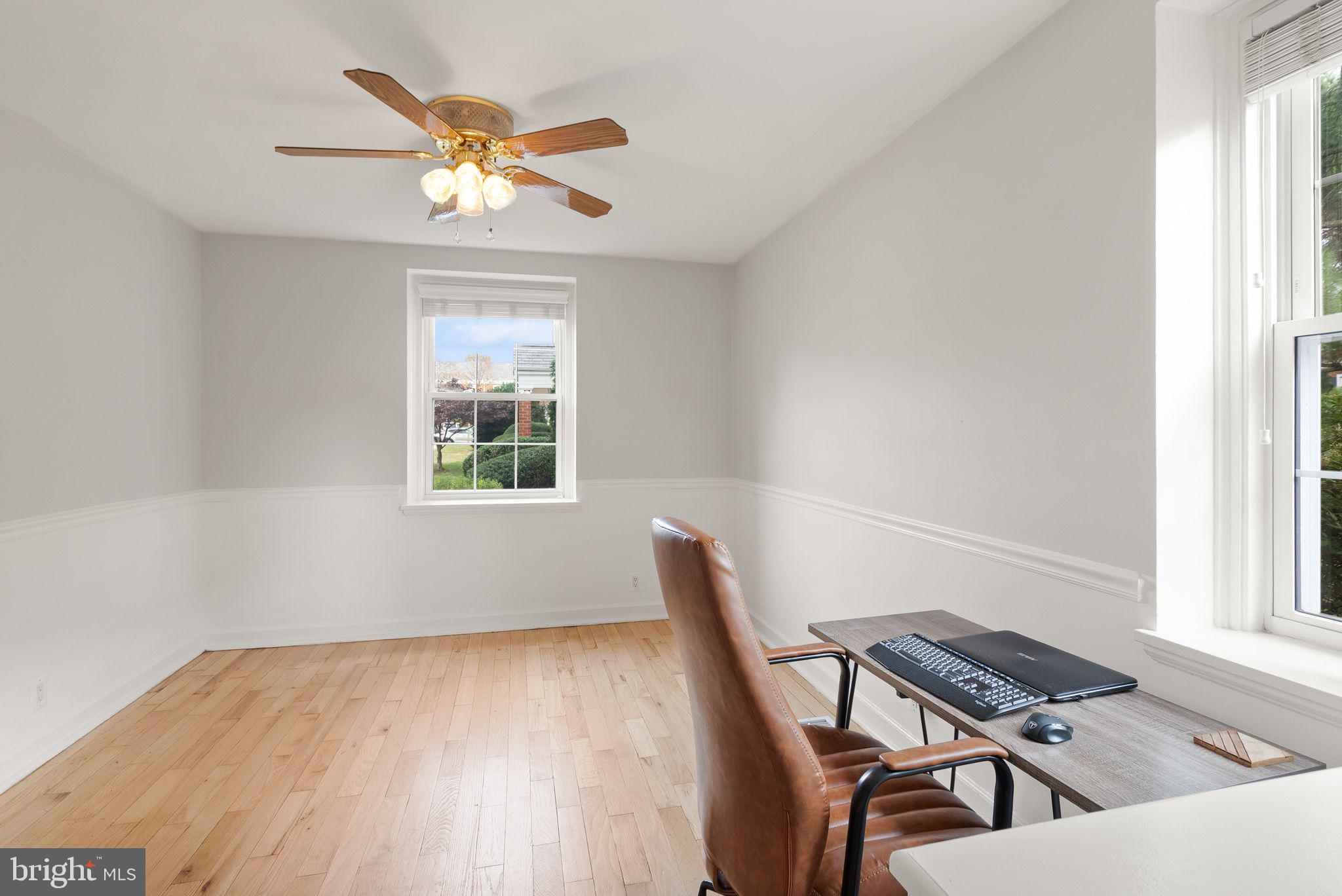 SHIRLINGTON VILLAGE - Residential