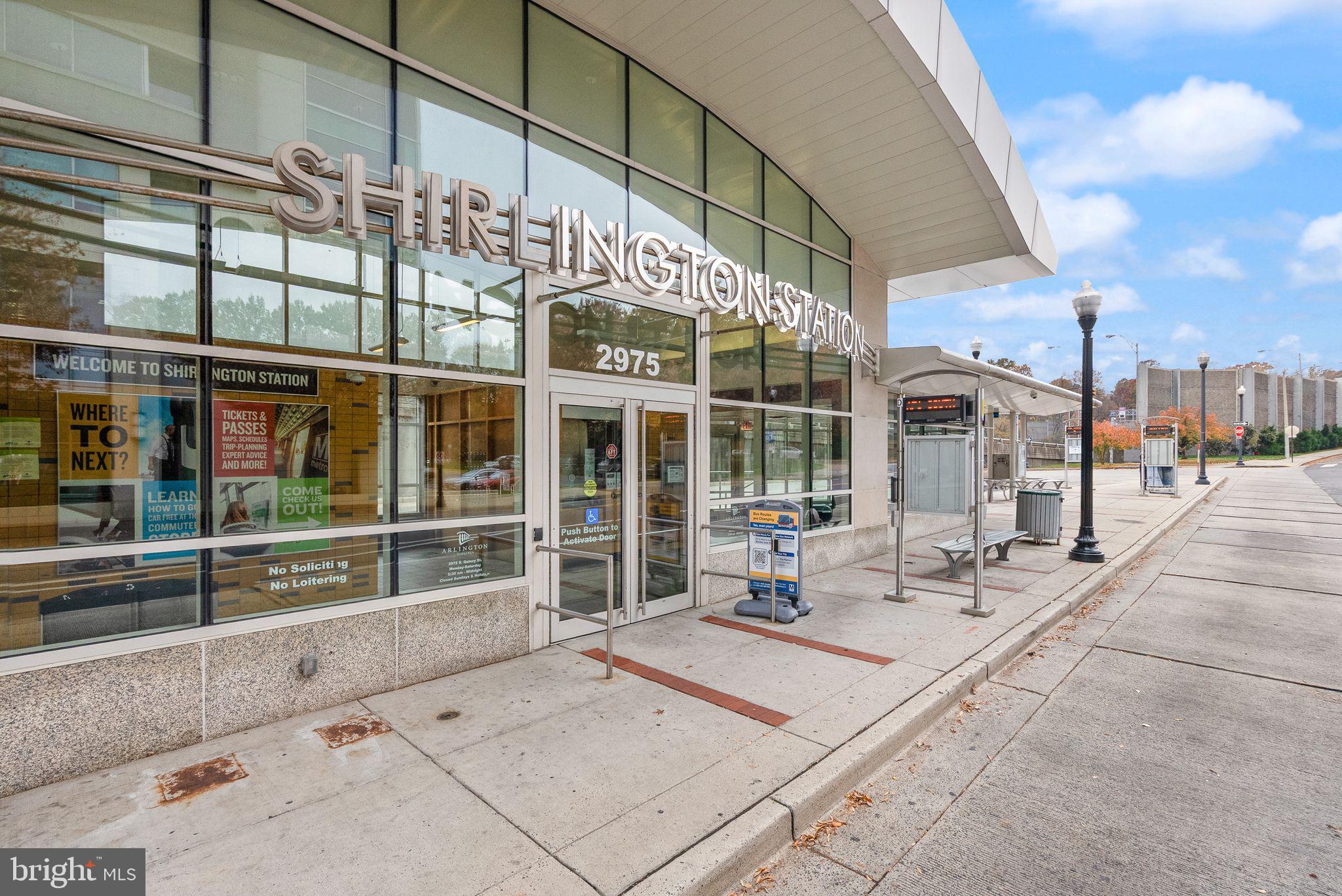 SHIRLINGTON VILLAGE - Residential