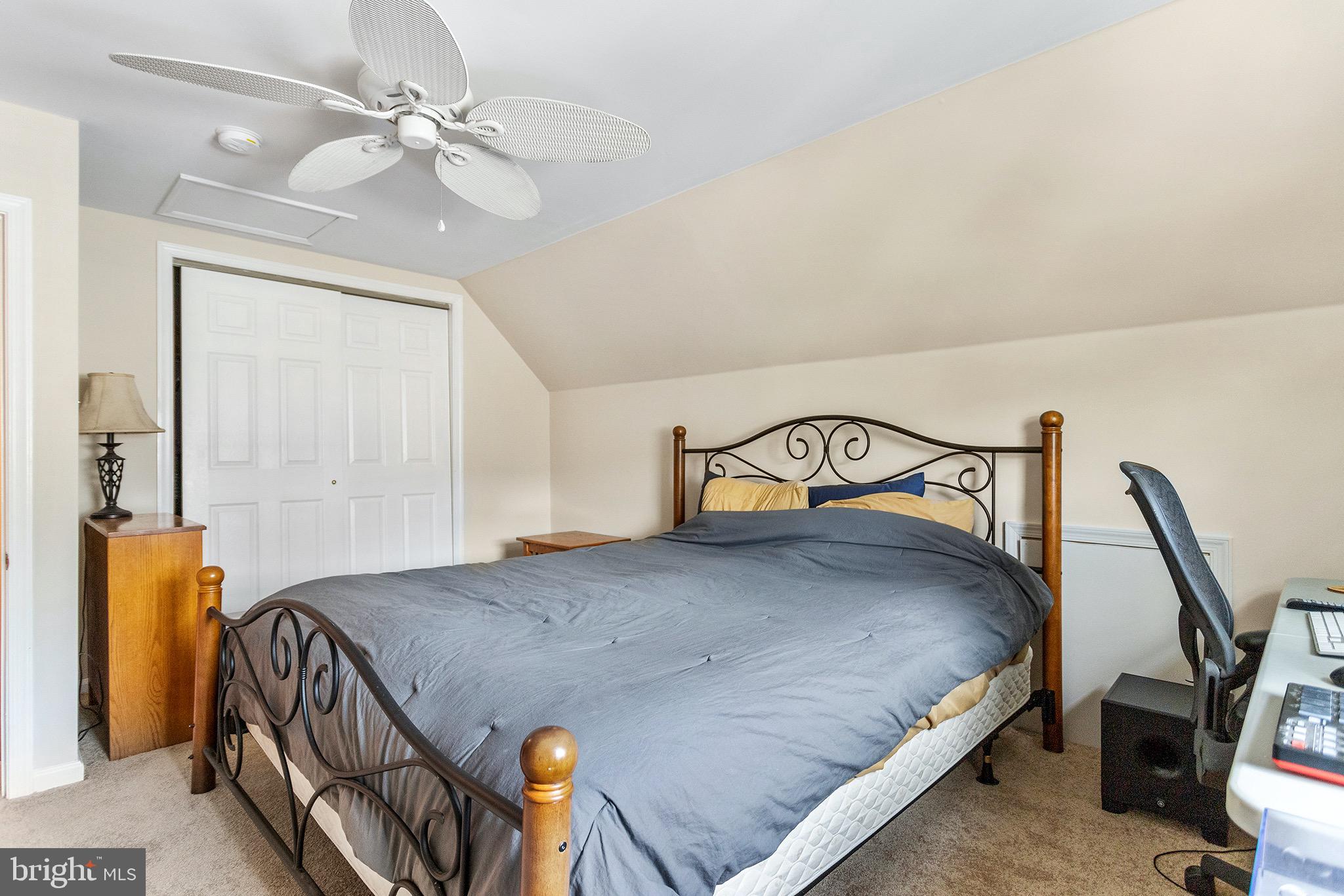 GARNET HILLS - Residential