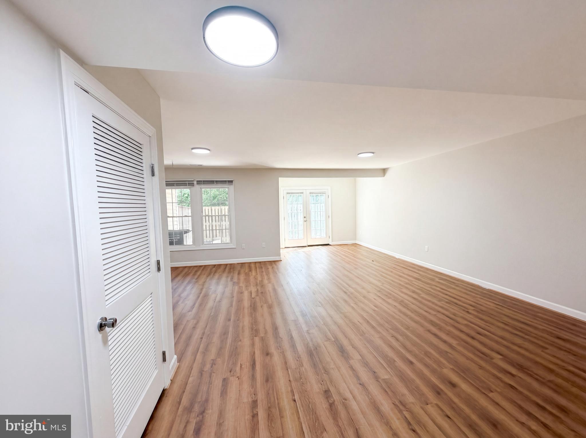 JAPONICA - Residential