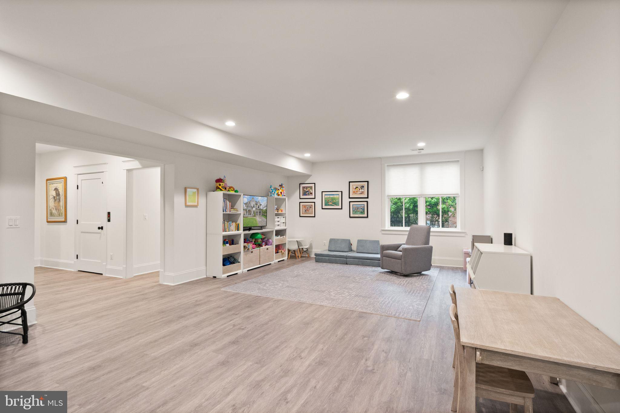 CHESTERBROOK WOODS - Residential