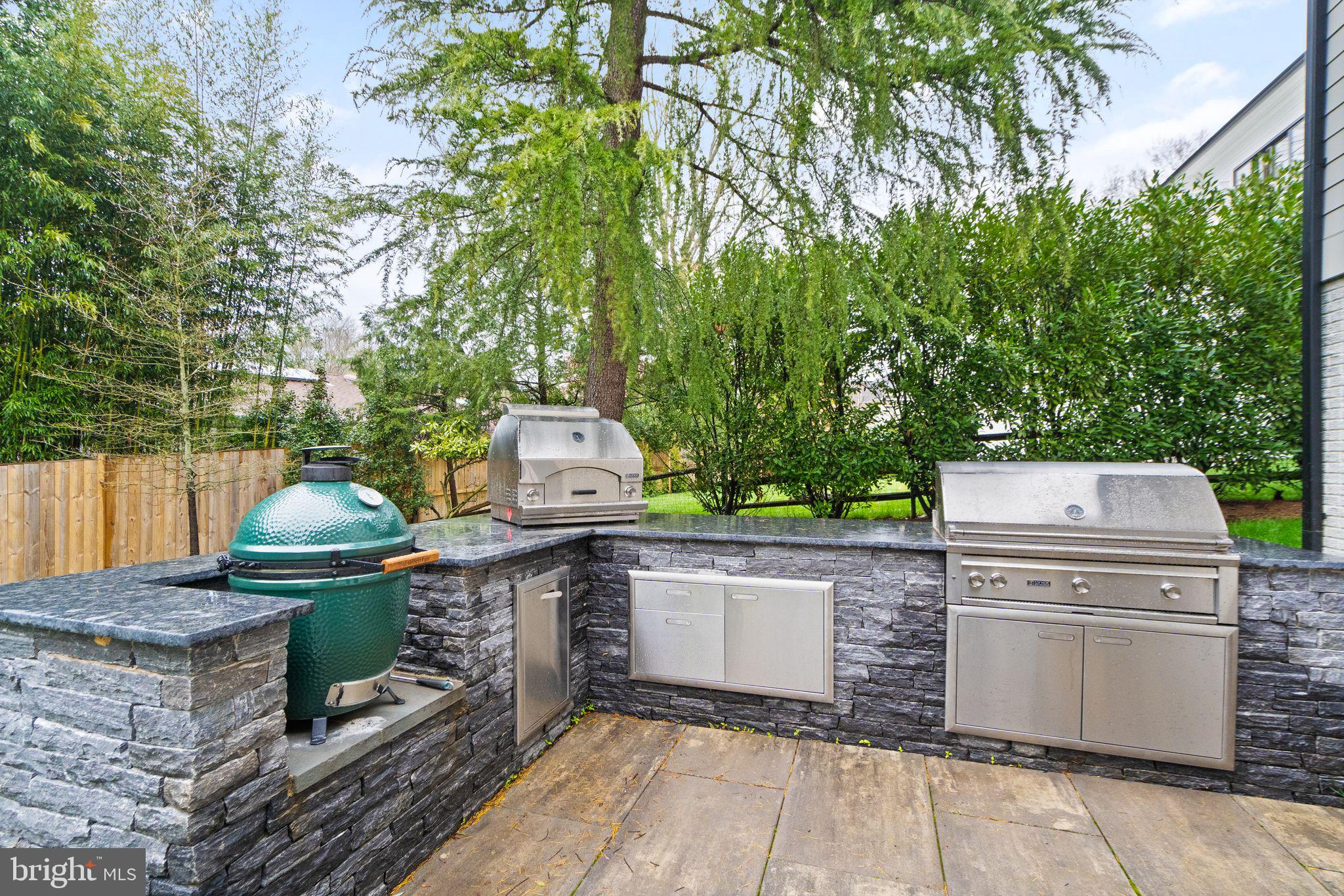 CHESTERBROOK WOODS - Residential