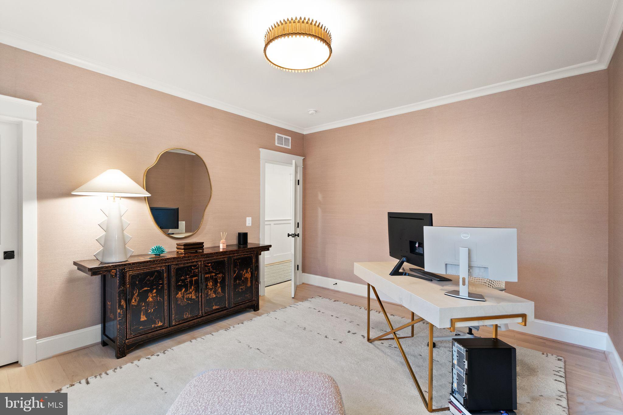 CHESTERBROOK WOODS - Residential