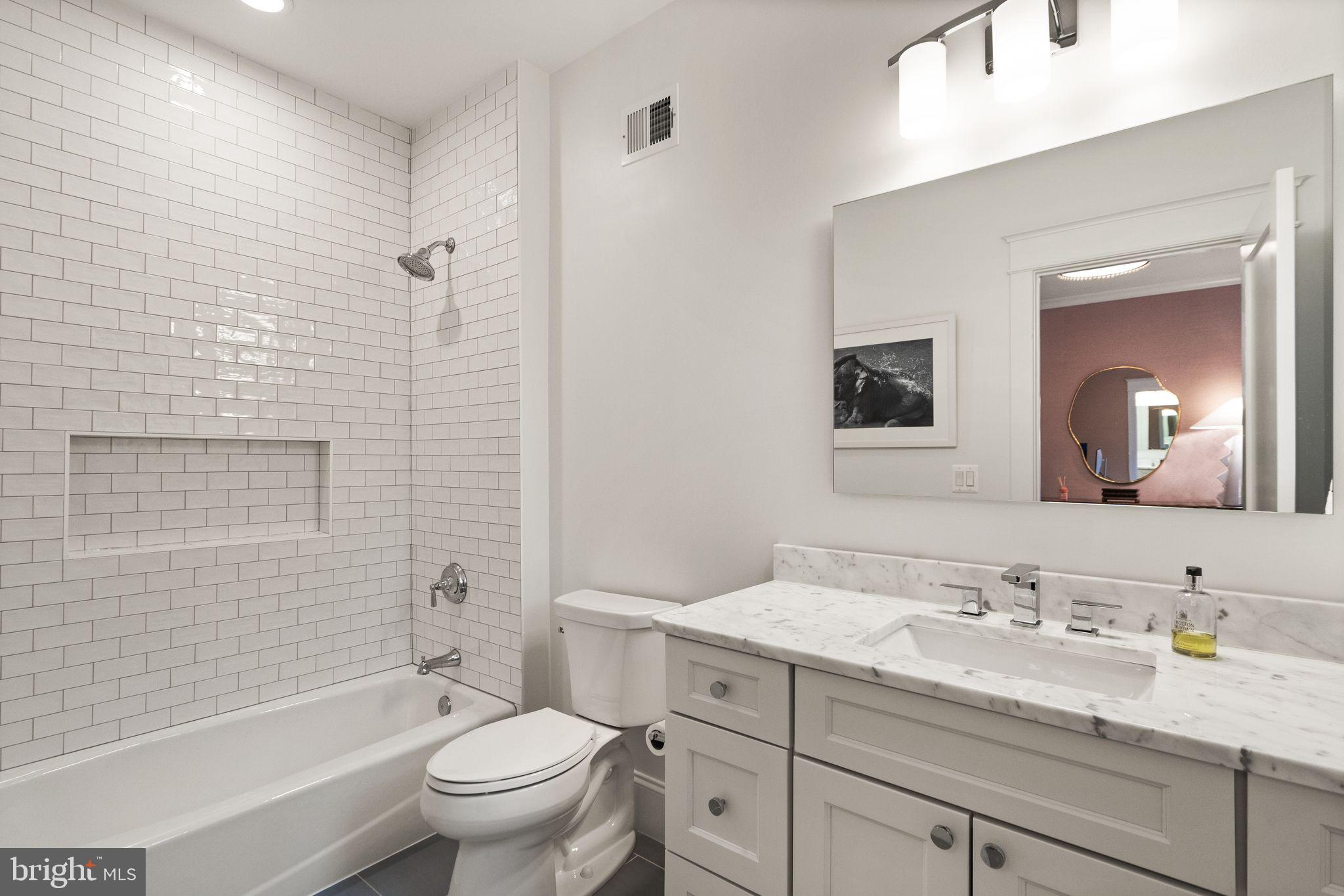 CHESTERBROOK WOODS - Residential