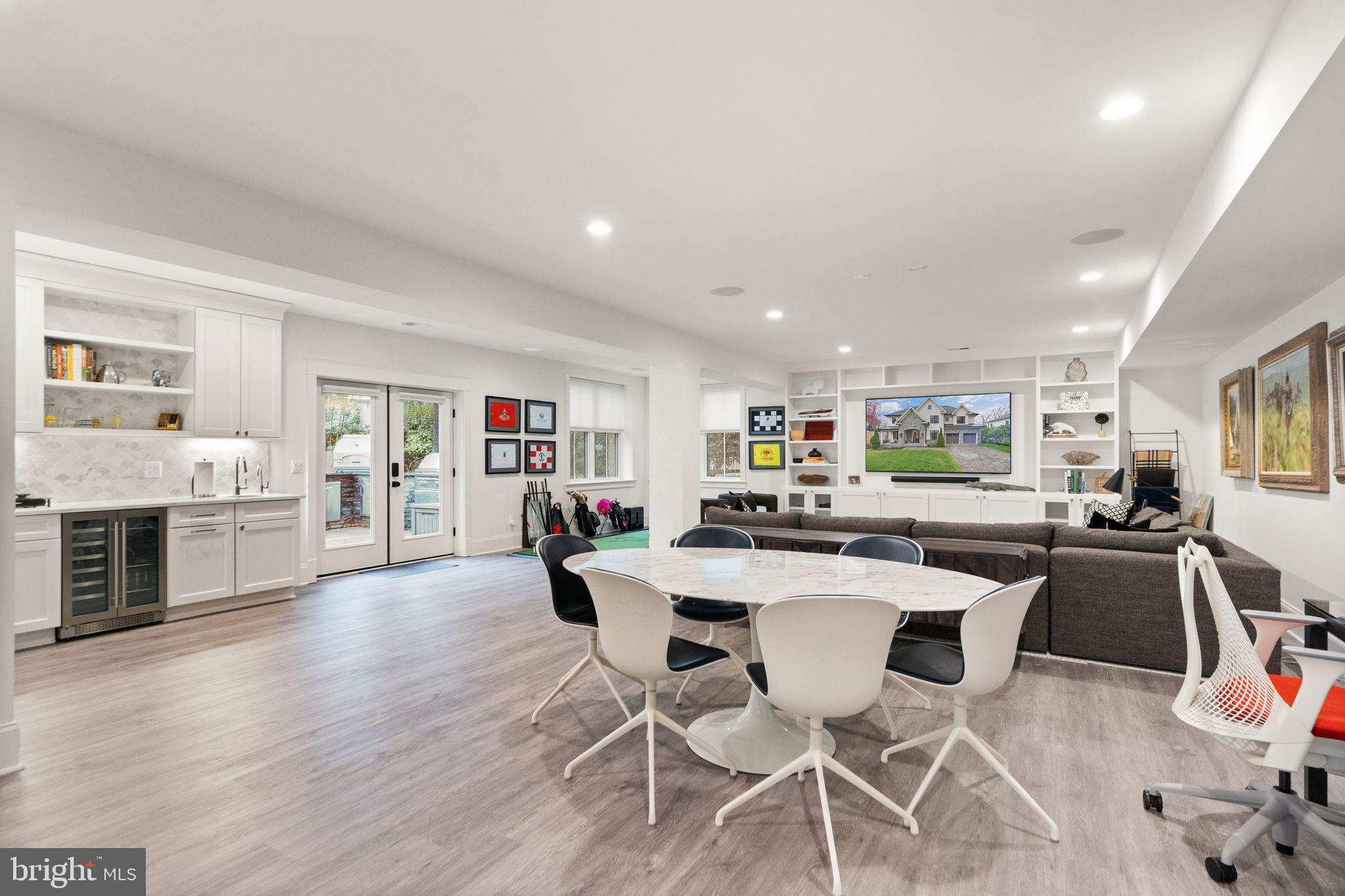 CHESTERBROOK WOODS - Residential