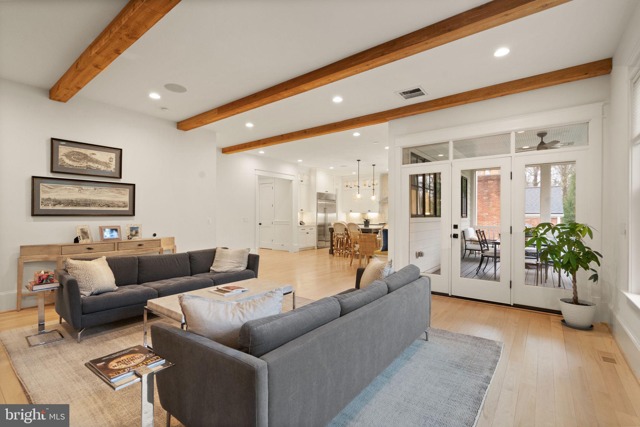 CHESTERBROOK WOODS - Residential