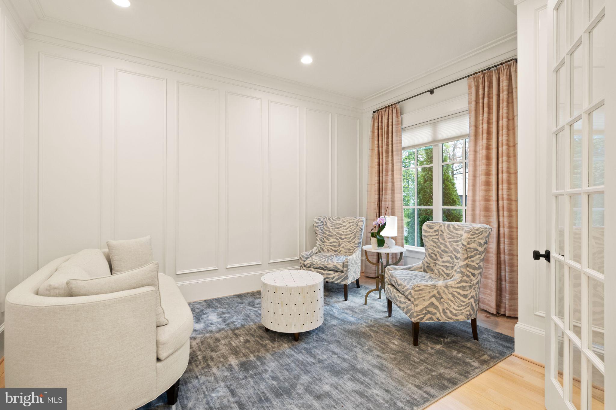 CHESTERBROOK WOODS - Residential