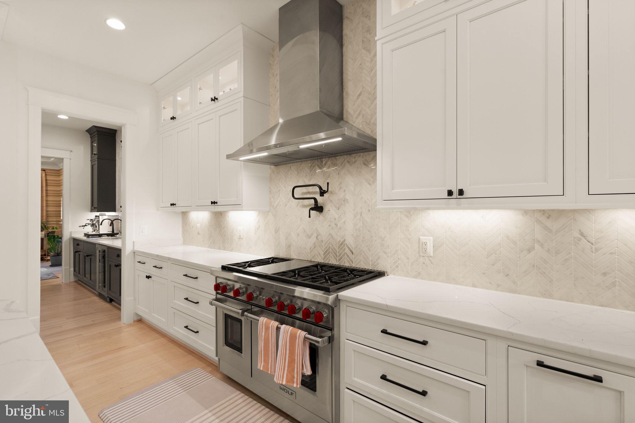 CHESTERBROOK WOODS - Residential