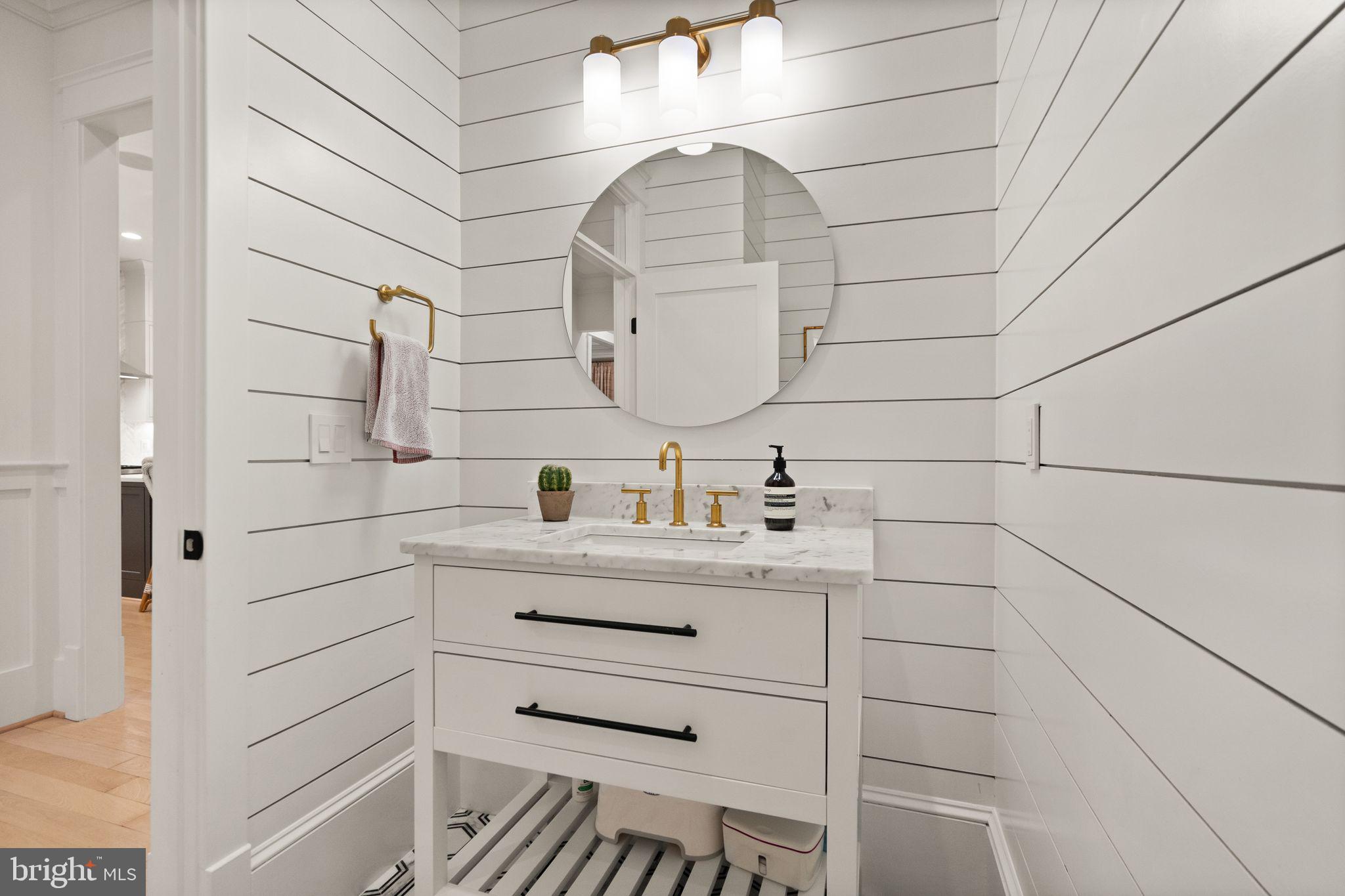 CHESTERBROOK WOODS - Residential