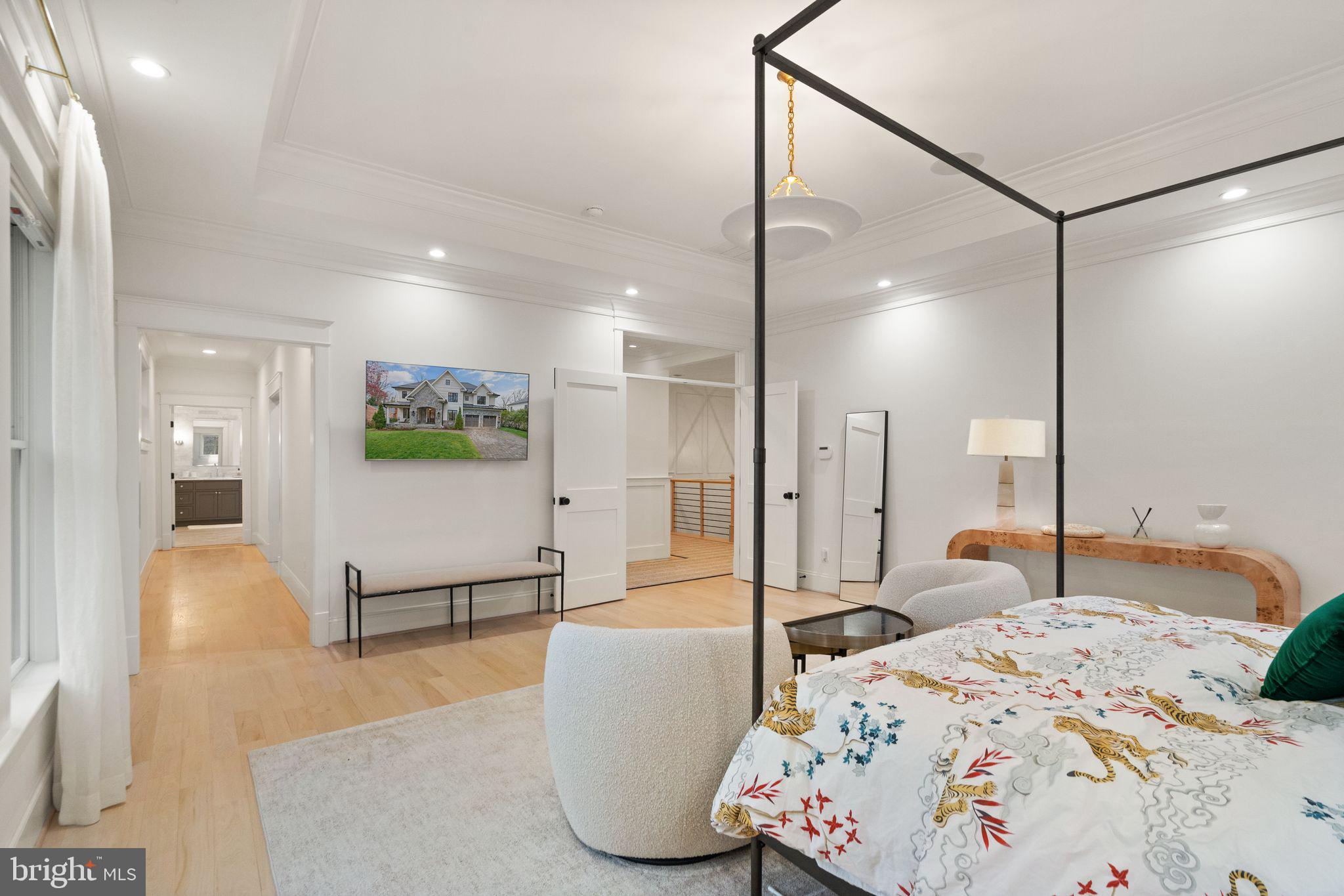 CHESTERBROOK WOODS - Residential