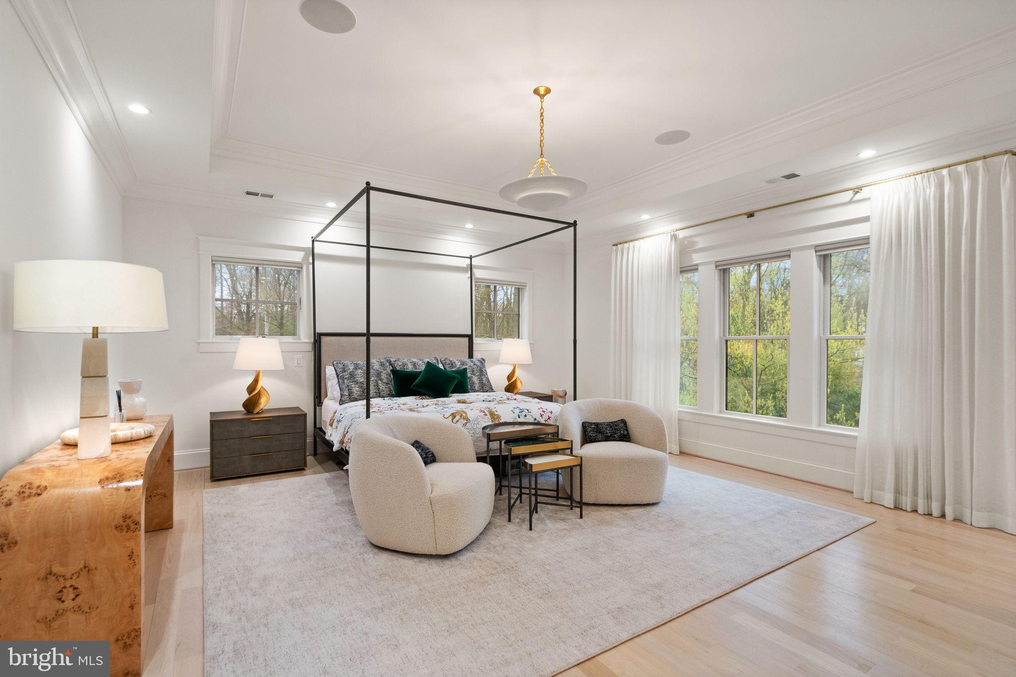 CHESTERBROOK WOODS - Residential