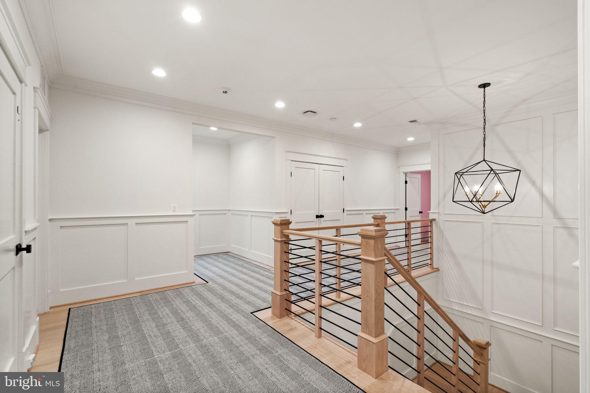 CHESTERBROOK WOODS - Residential