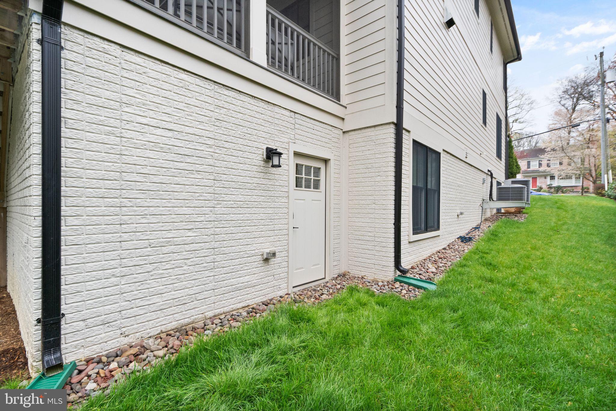 CHESTERBROOK WOODS - Residential