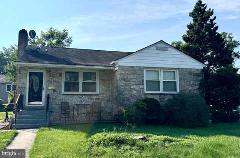 Photo of 654 Woodland Avenue, POTTSTOWN, PA 19464 (MLS # PAMC2190574)