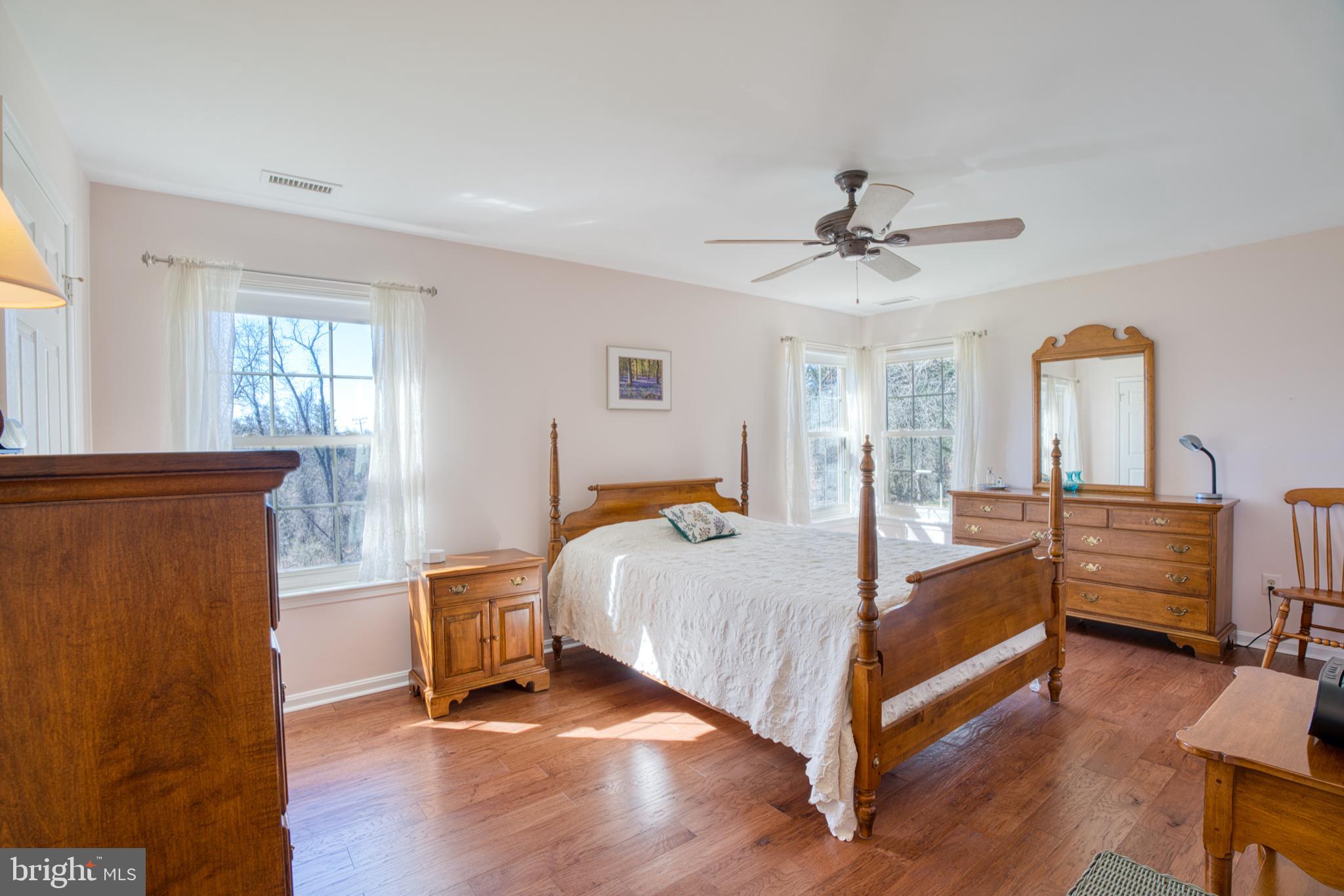 RAINFLOWER/LOVETON - Residential