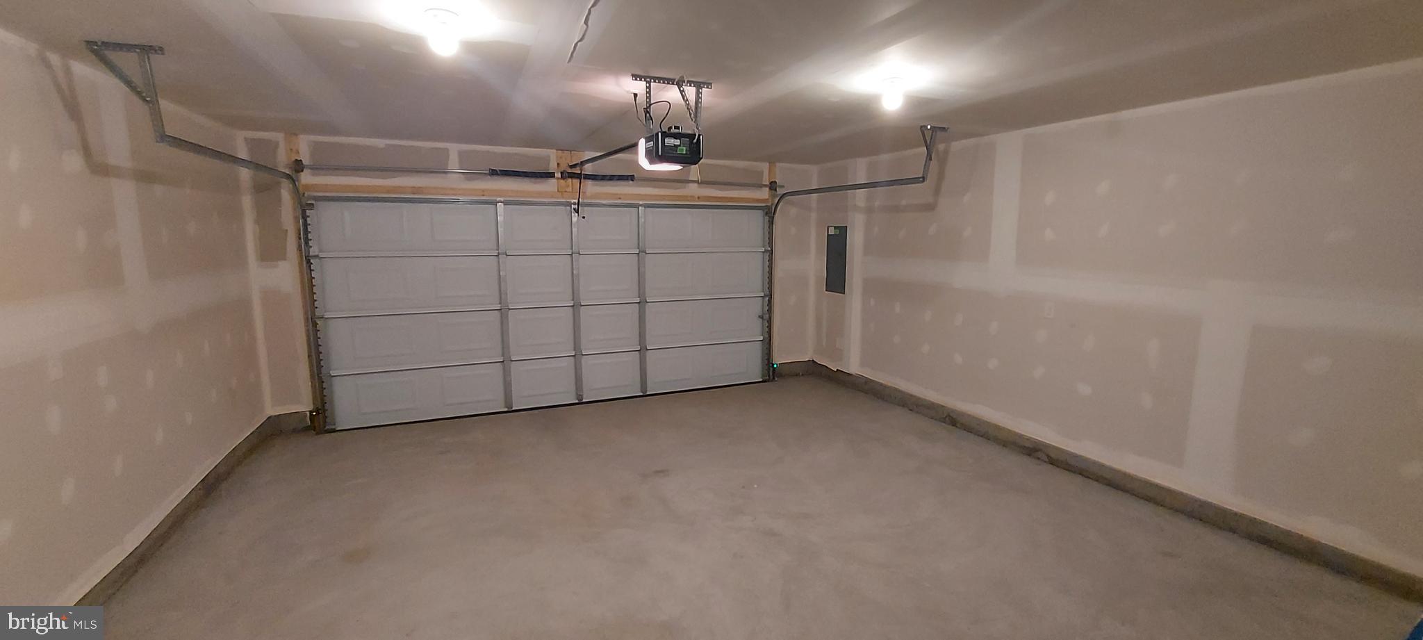 TUSCARORA CREEK - Residential Lease