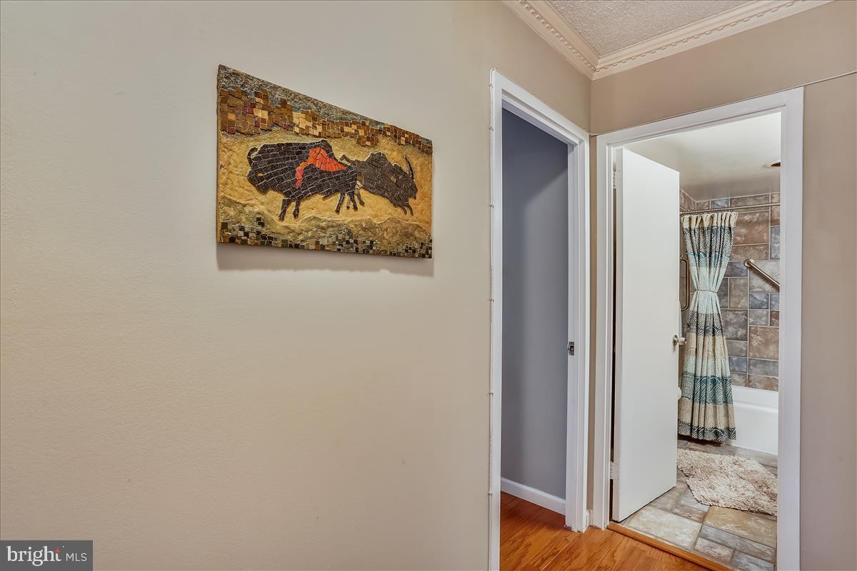 PROMENADE TOWERS - Residential