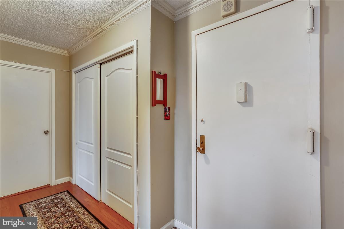 PROMENADE TOWERS - Residential