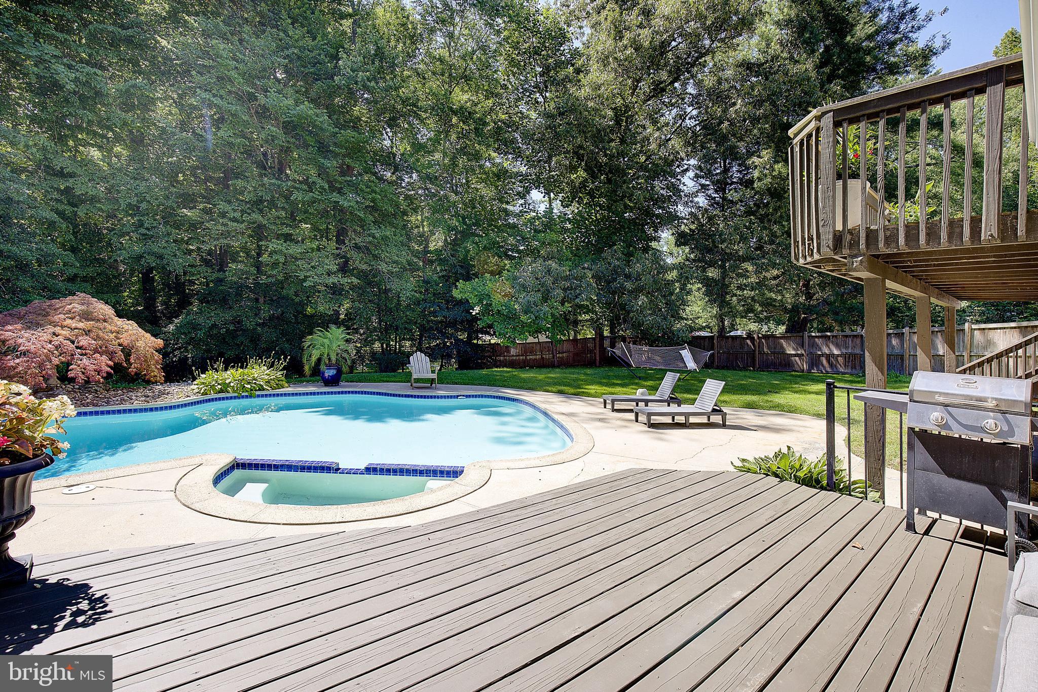 2190 HALLMARK COURT