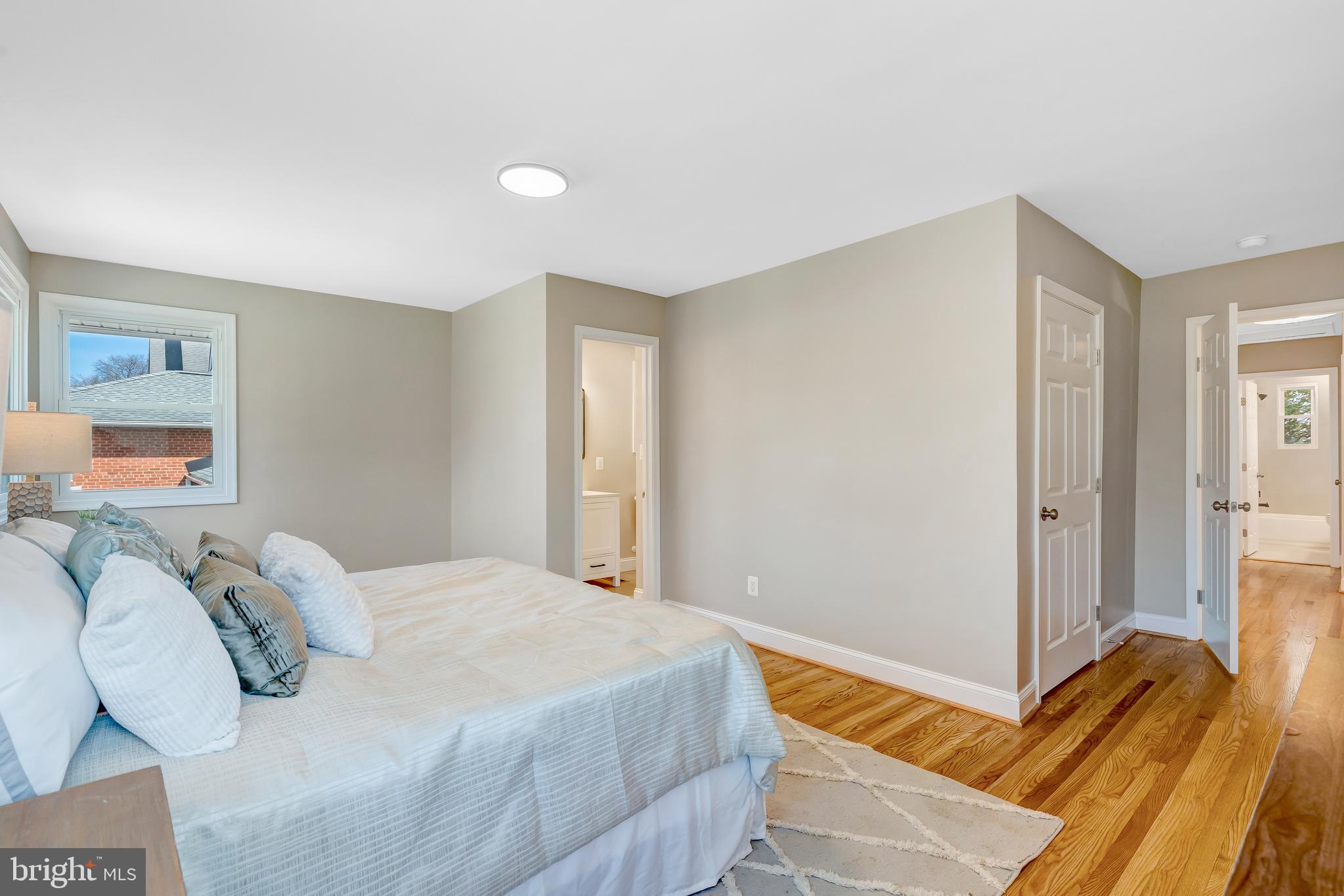 OAKWOOD KNOLLS - Residential