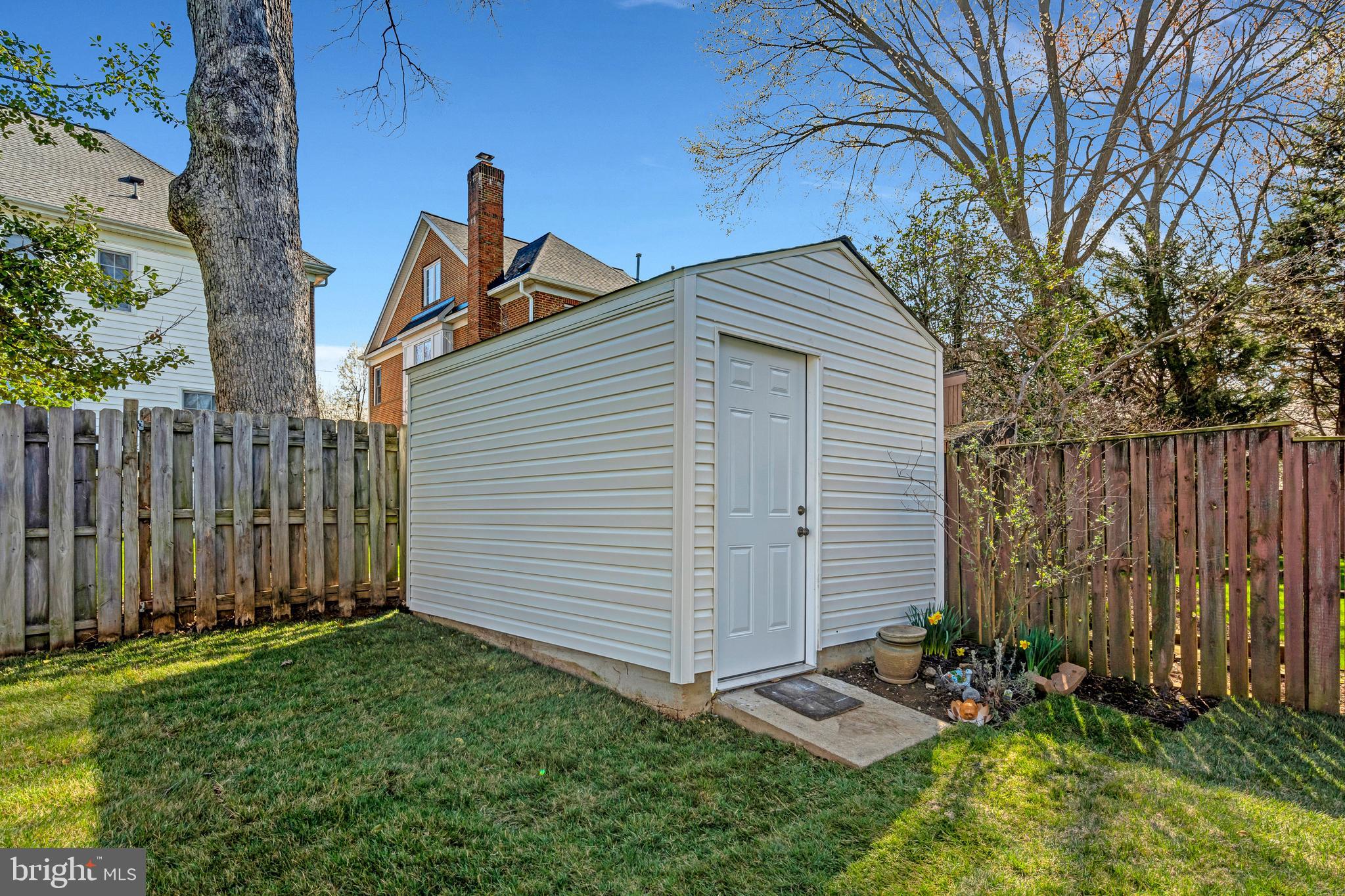 OAKWOOD KNOLLS - Residential