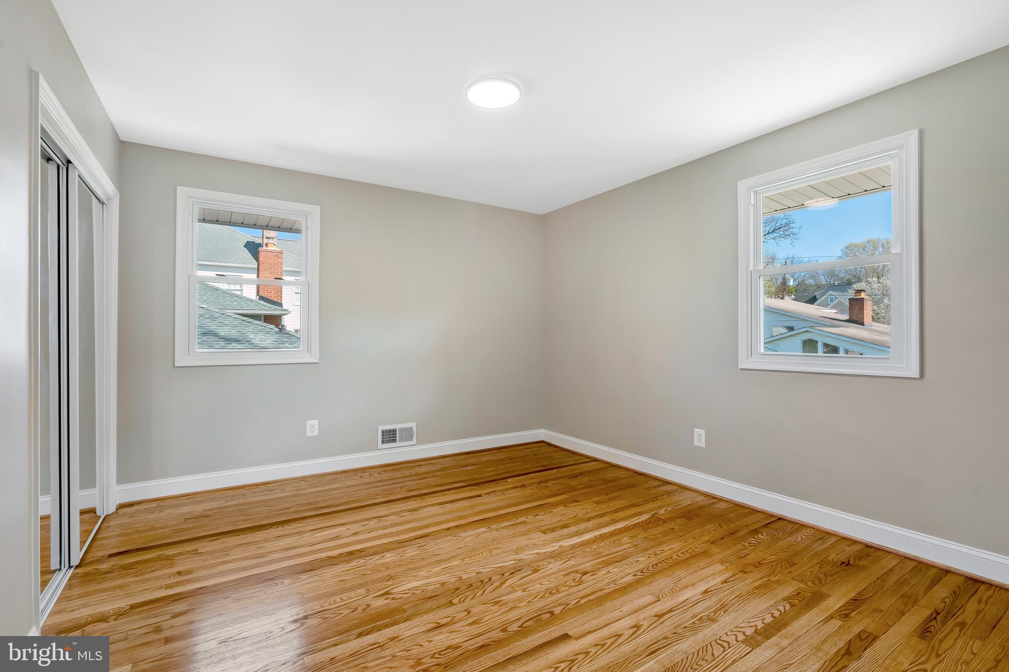 OAKWOOD KNOLLS - Residential