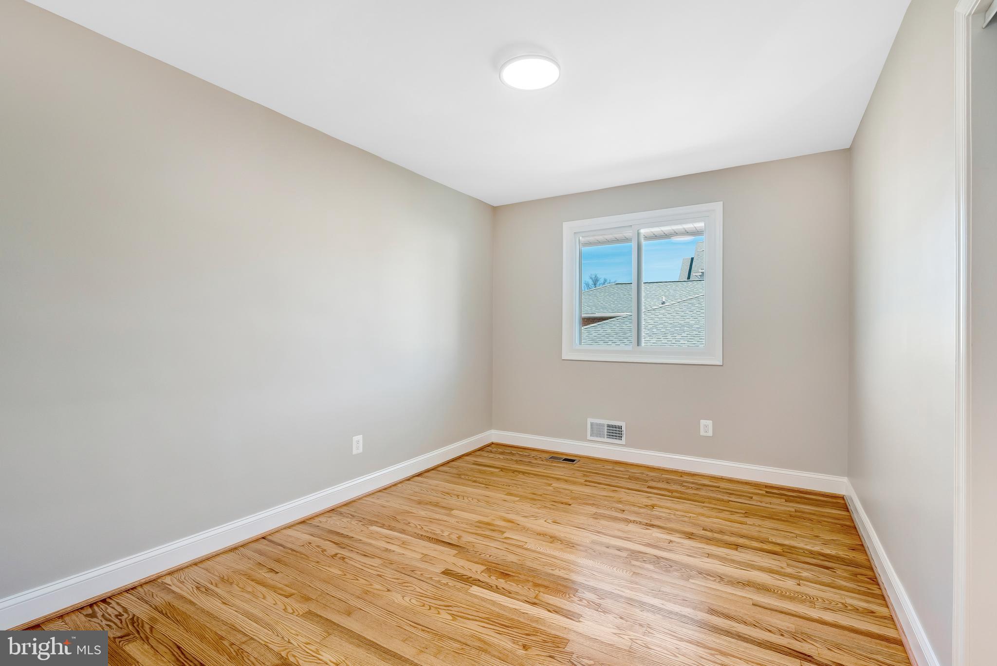 OAKWOOD KNOLLS - Residential