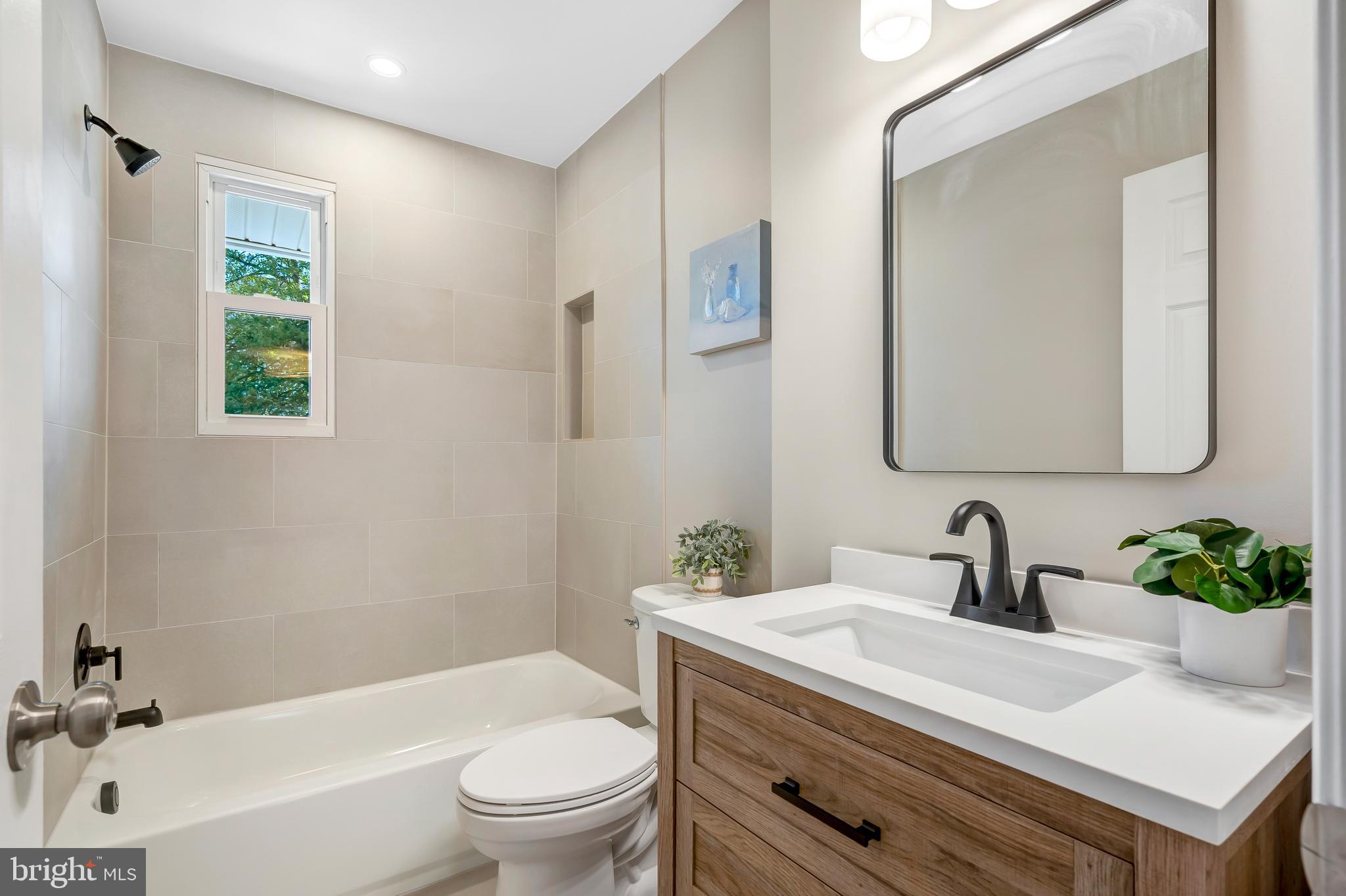 OAKWOOD KNOLLS - Residential