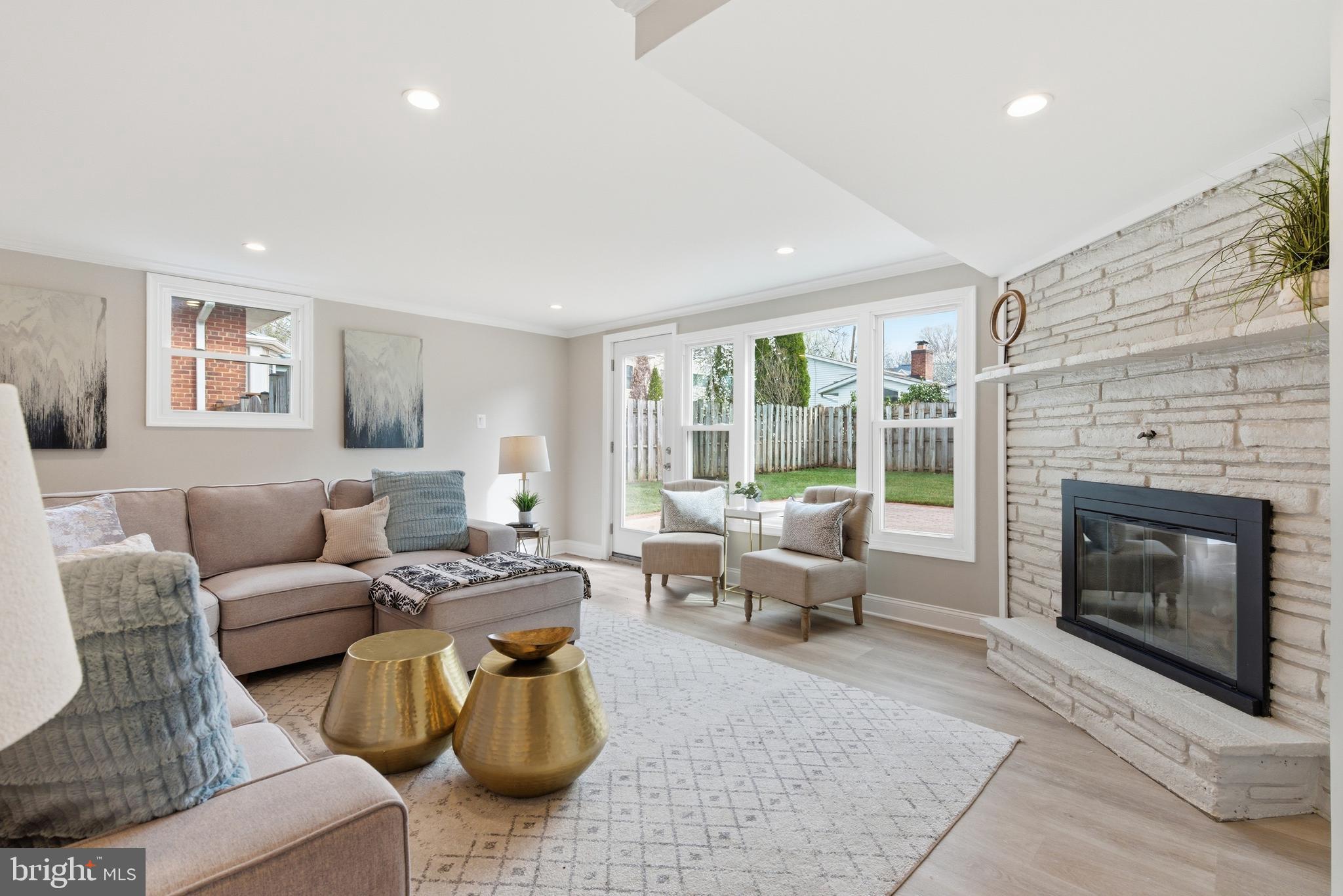 OAKWOOD KNOLLS - Residential