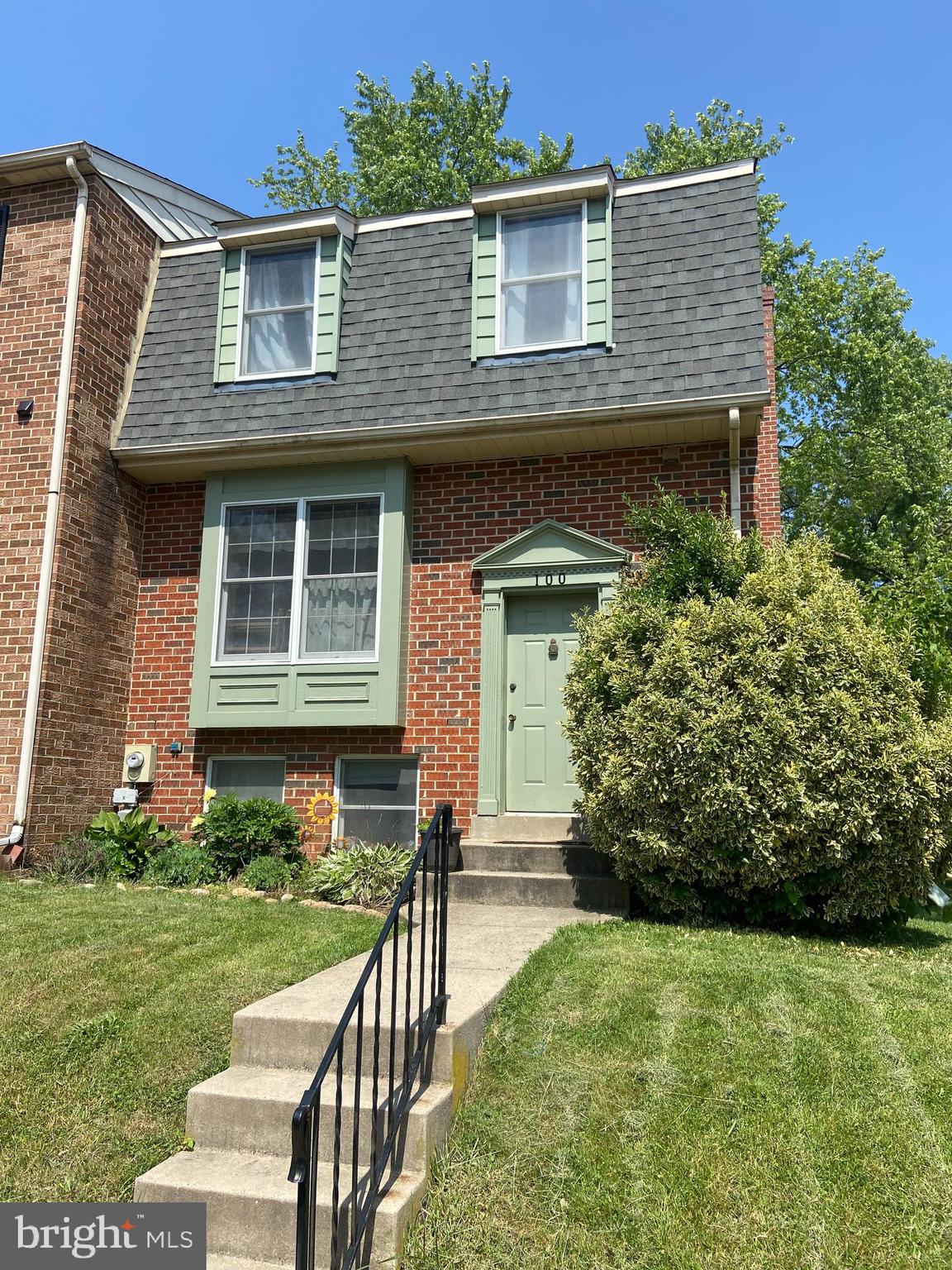 COLONY VILLAGE - Residential