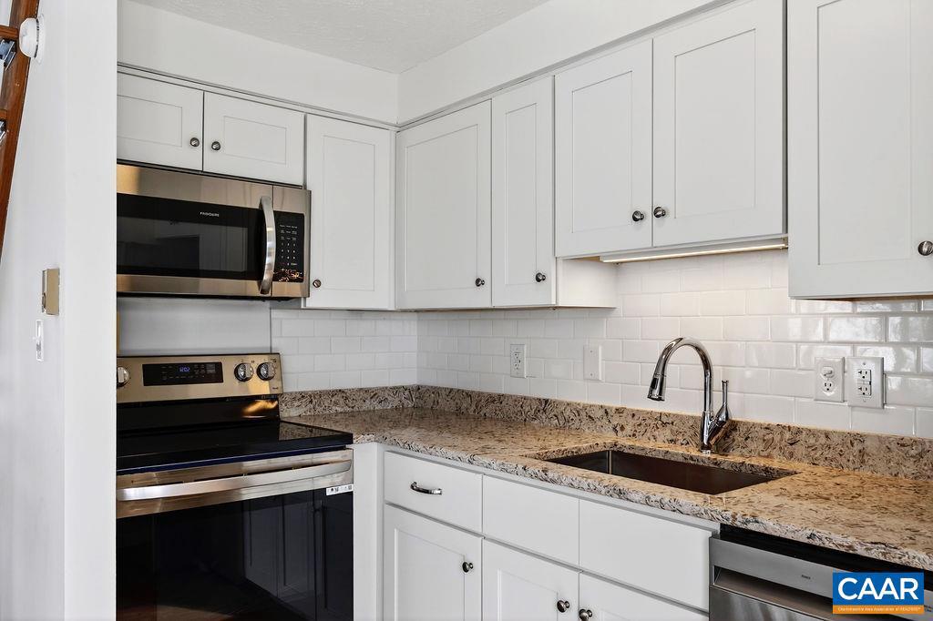 WINTERGREEN RESORT - Residential