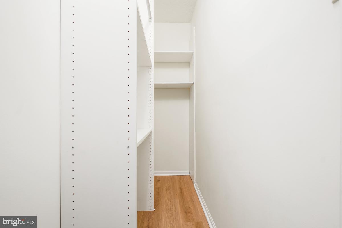 LEISURE WORLD - Residential