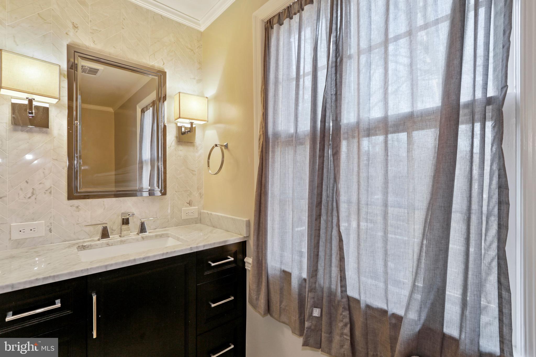 POTOMAC FALLS - Residential