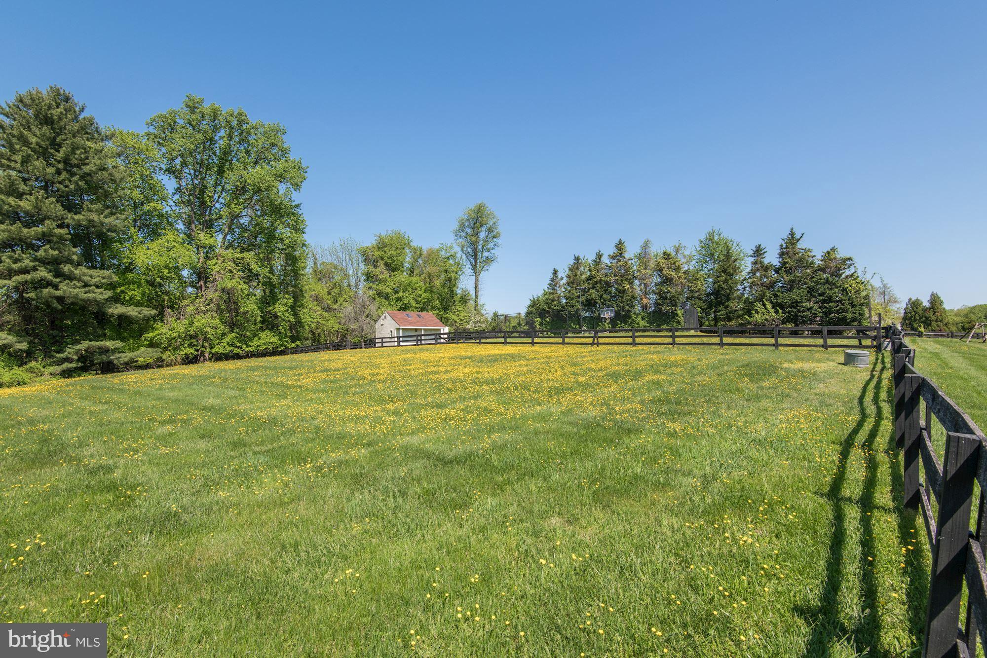 DEERFIELD POND - Residential