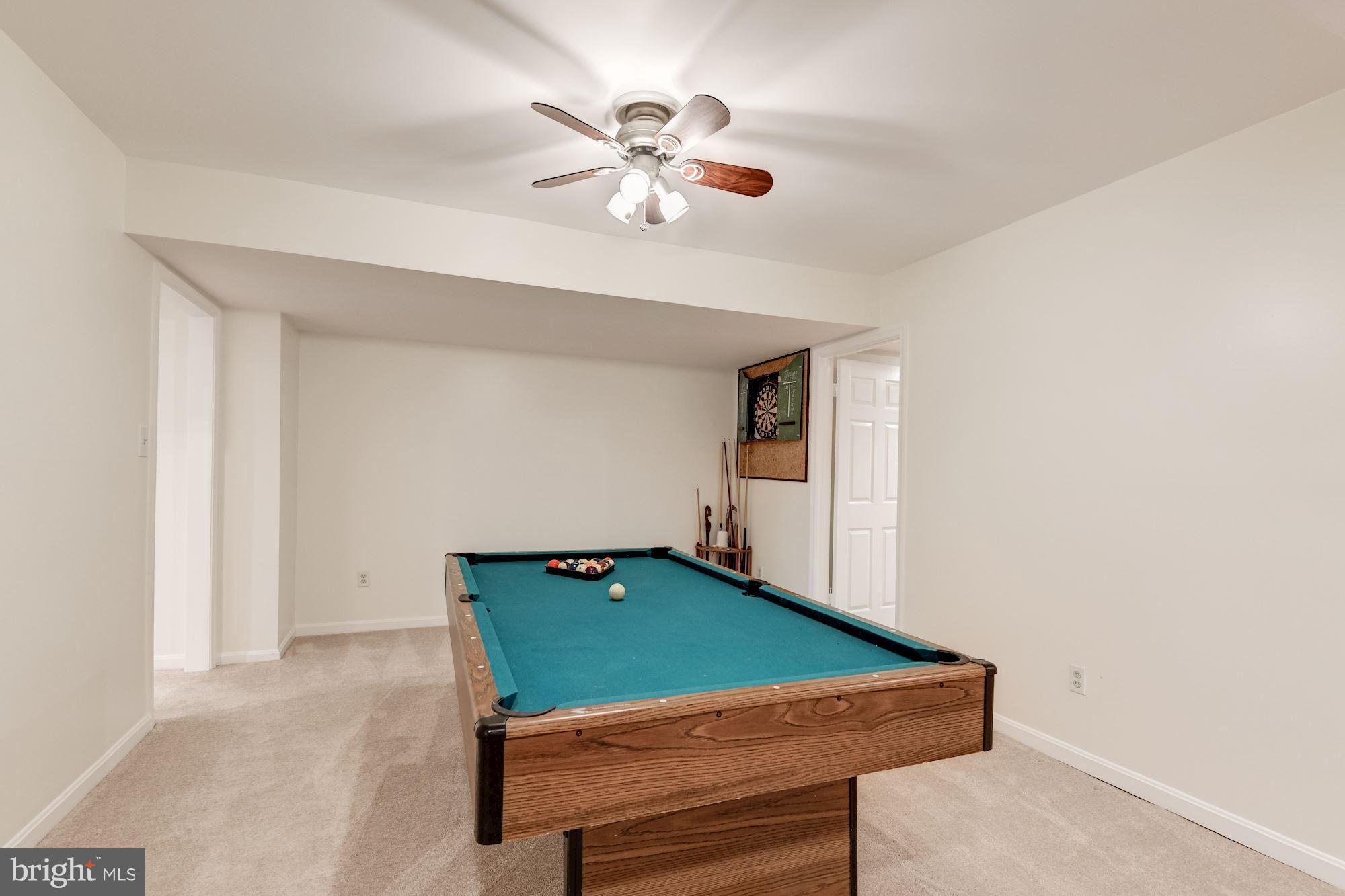 DEERFIELD POND - Residential