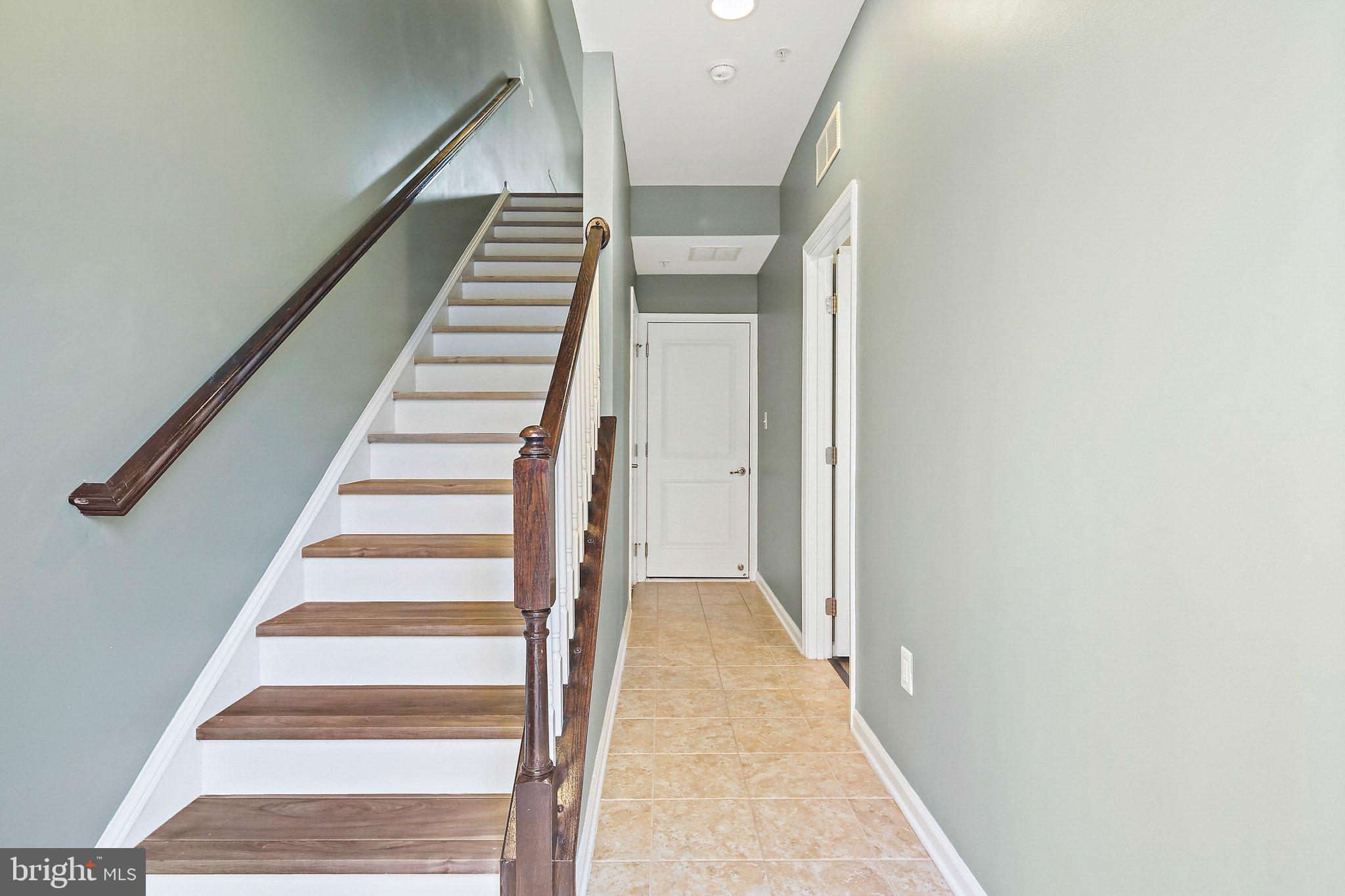 HOWARD SQUARE - Residential Lease