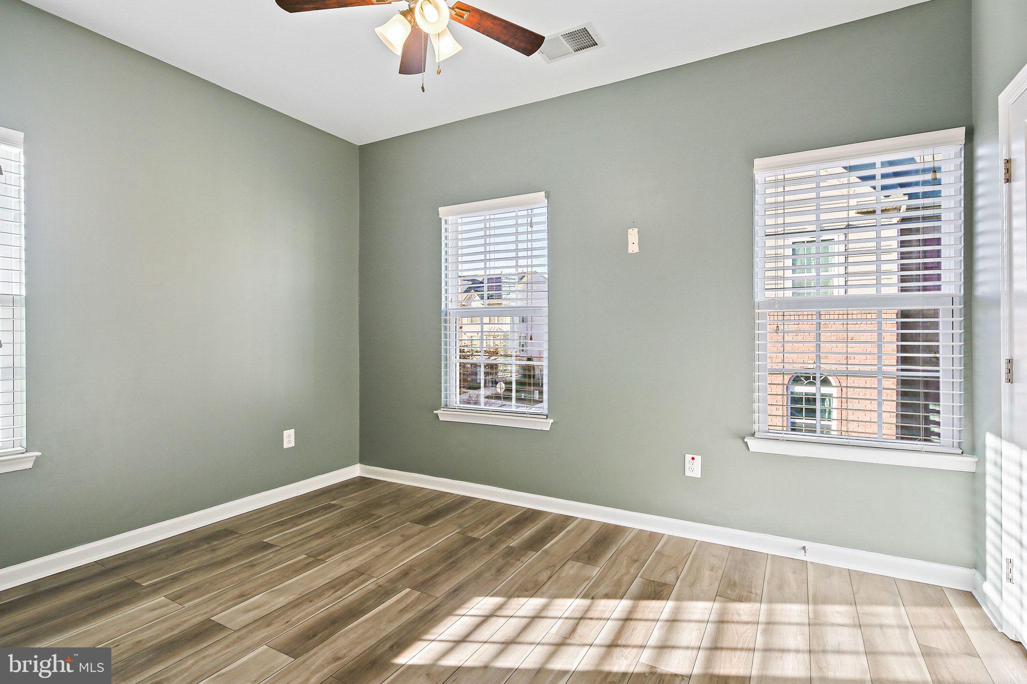 HOWARD SQUARE - Residential Lease