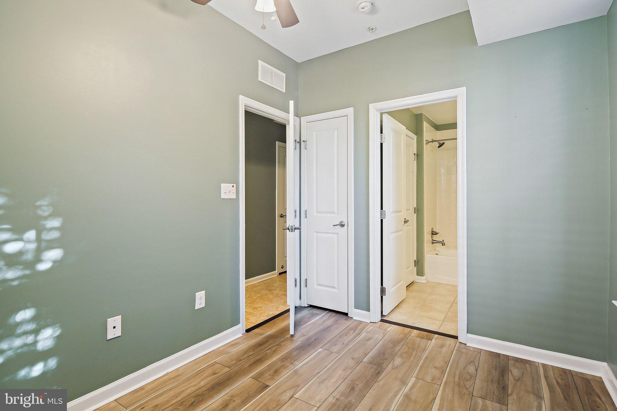 HOWARD SQUARE - Residential Lease