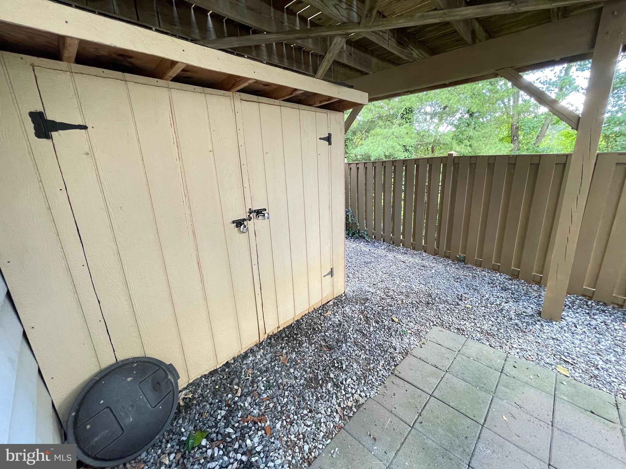 KINGSTOWNE - Residential Lease